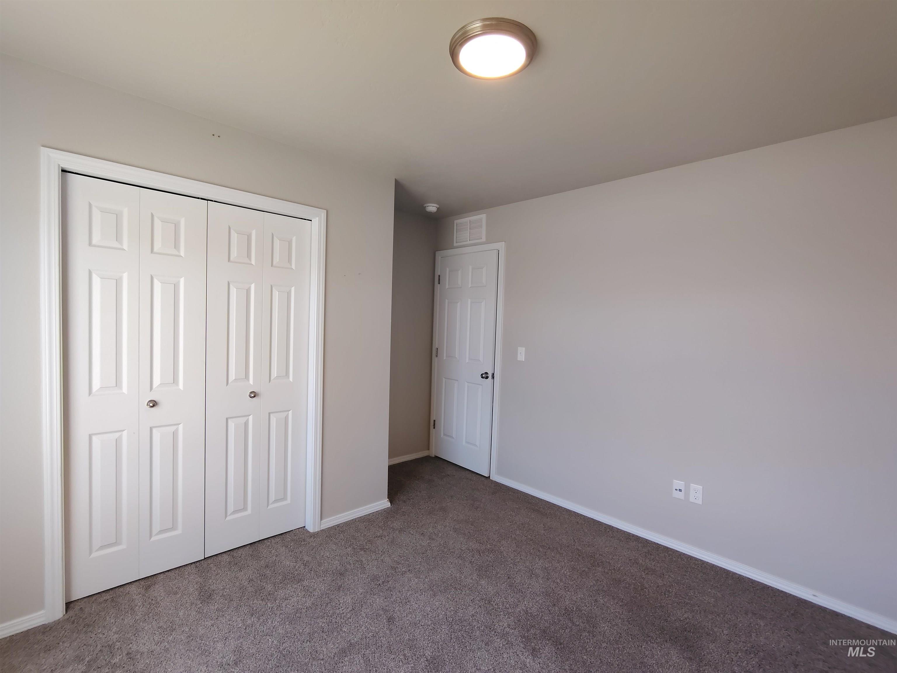 890 SW Crested St, Mountain Home, Idaho 83647-2630, 3 Bedrooms, 2 Bathrooms, Residential For Sale, Price $260,000, 98984838