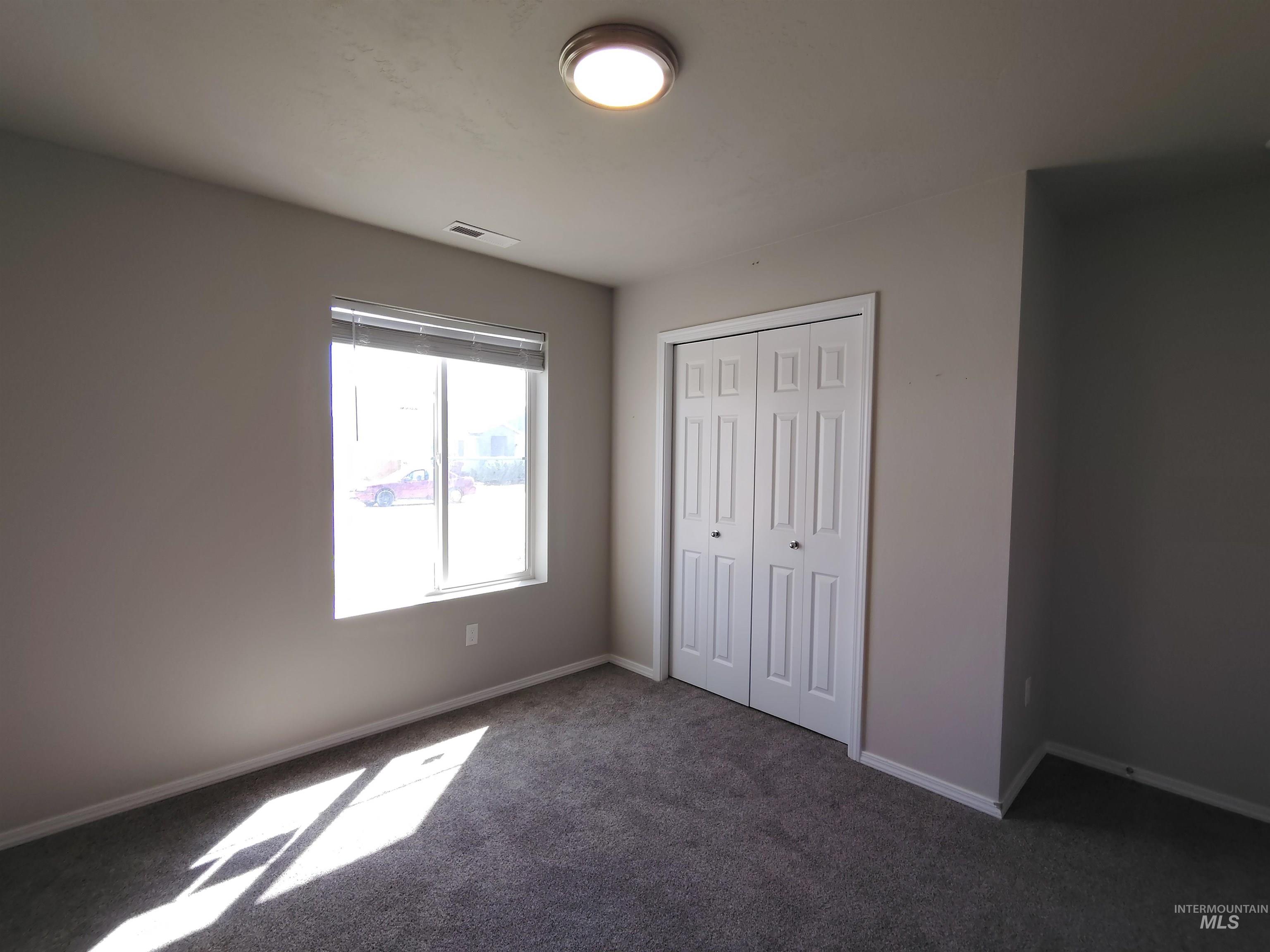890 SW Crested St, Mountain Home, Idaho 83647-2630, 3 Bedrooms, 2 Bathrooms, Residential For Sale, Price $260,000, 98984838