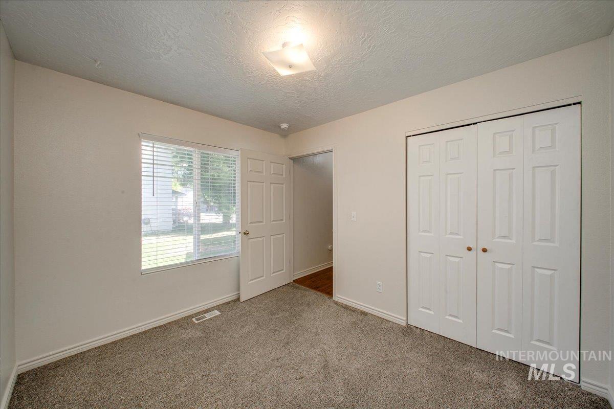 2119 W Roberts Ave, Nampa, Idaho 83651, 4 Bedrooms, 2 Bathrooms, Residential For Sale, Price $410,000, 98984844
