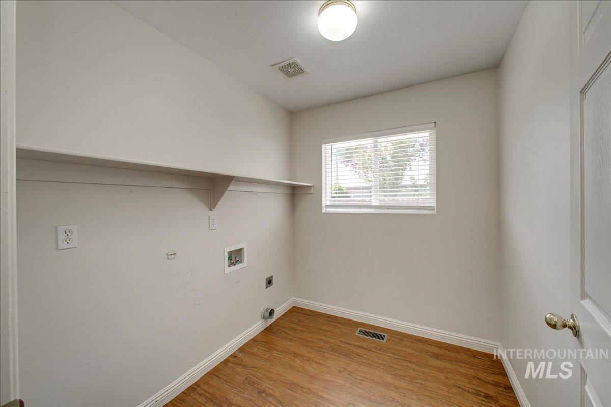 2119 W Roberts Ave, Nampa, Idaho 83651, 4 Bedrooms, 2 Bathrooms, Residential For Sale, Price $410,000, 98984844