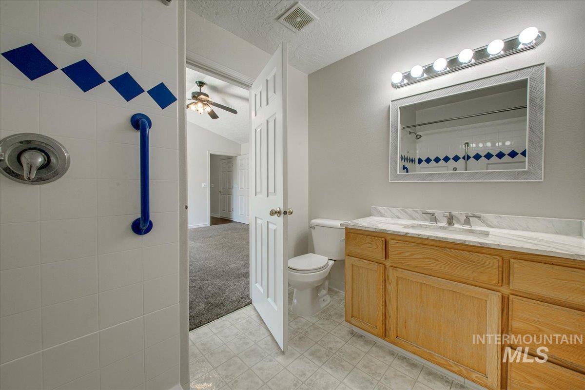 2119 W Roberts Ave, Nampa, Idaho 83651, 4 Bedrooms, 2 Bathrooms, Residential For Sale, Price $410,000, 98984844