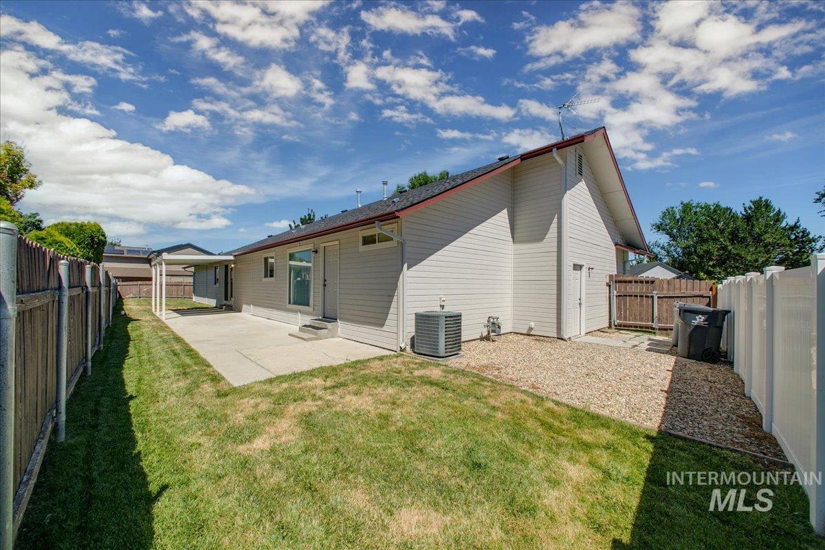 2119 W Roberts Ave, Nampa, Idaho 83651, 4 Bedrooms, 2 Bathrooms, Residential For Sale, Price $410,000, 98984844
