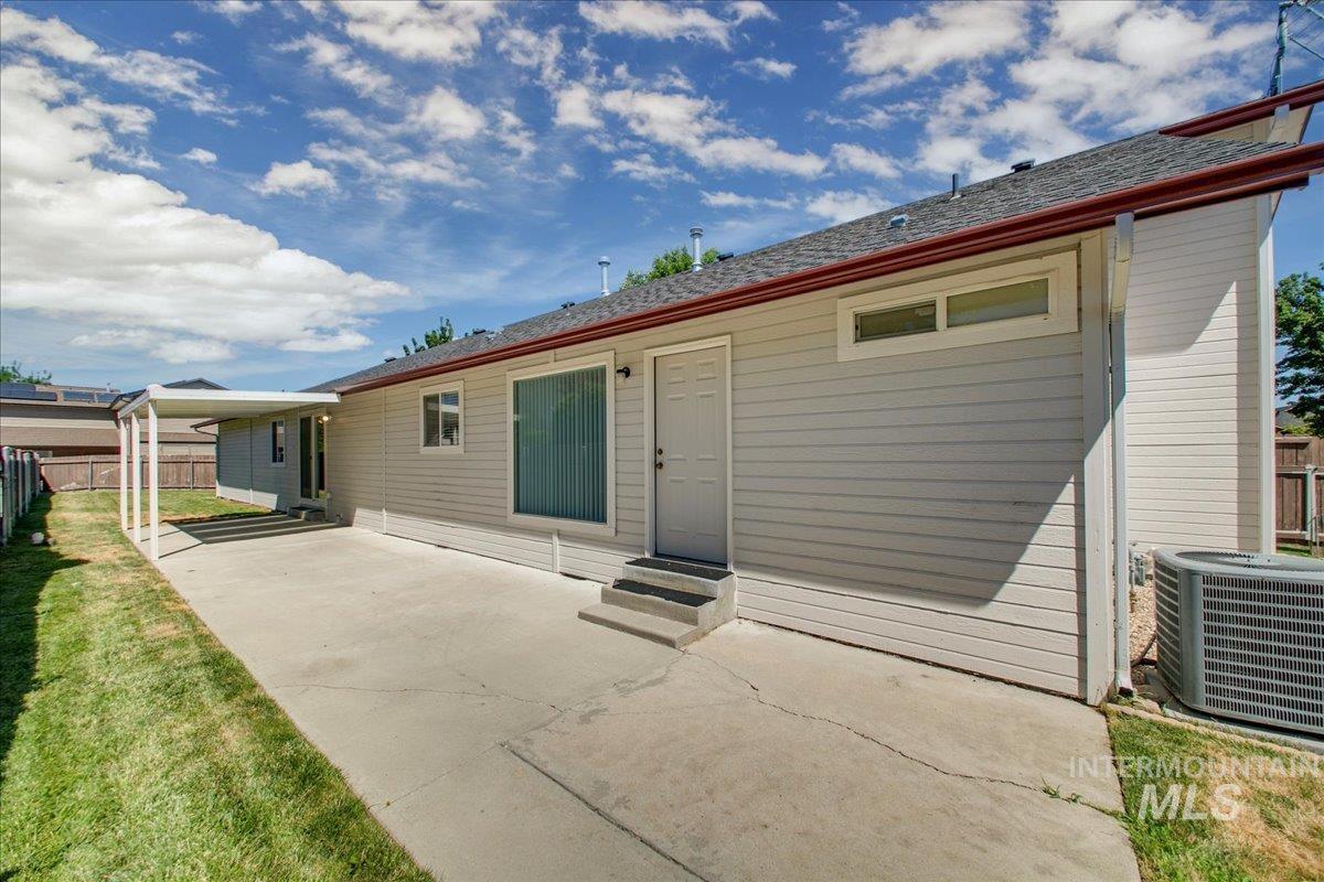 2119 W Roberts Ave, Nampa, Idaho 83651, 4 Bedrooms, 2 Bathrooms, Residential For Sale, Price $410,000, 98984844
