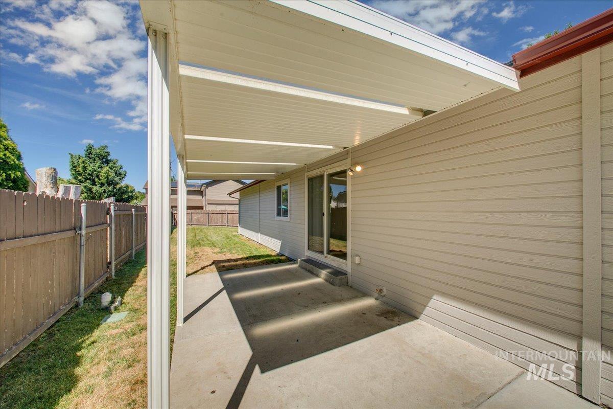 2119 W Roberts Ave, Nampa, Idaho 83651, 4 Bedrooms, 2 Bathrooms, Residential For Sale, Price $410,000, 98984844