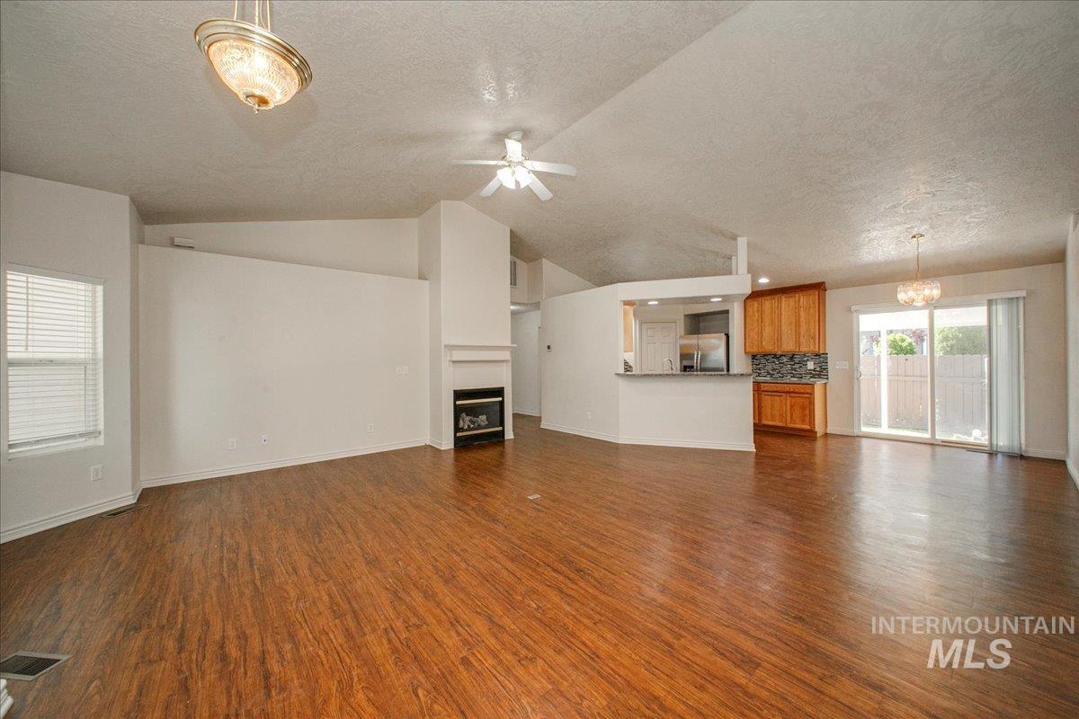 2119 W Roberts Ave, Nampa, Idaho 83651, 4 Bedrooms, 2 Bathrooms, Residential For Sale, Price $410,000, 98984844