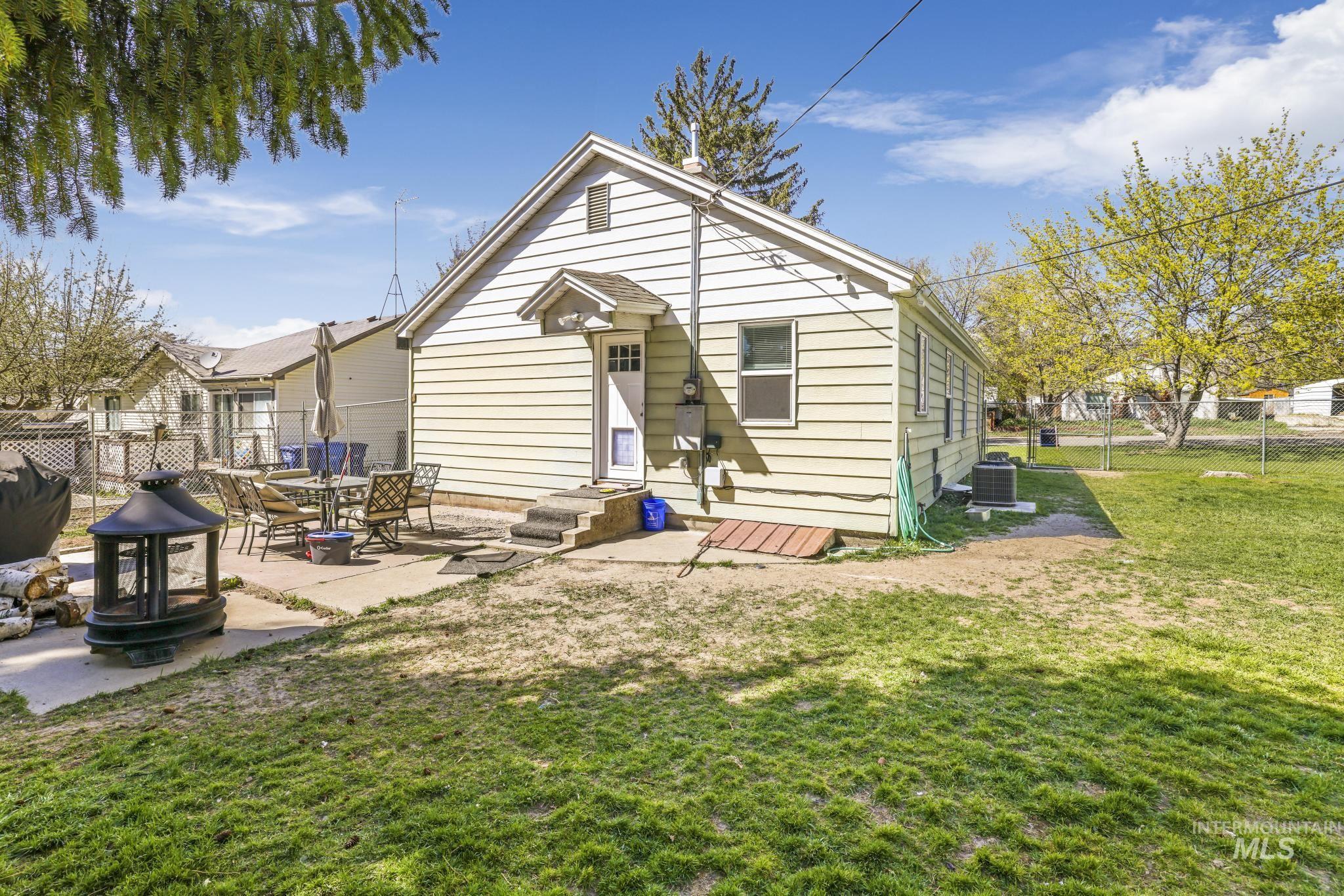 521 E Ave D, Jerome, Idaho 83338, 2 Bedrooms, 1 Bathroom, Residential For Sale, Price $265,000, 98984845