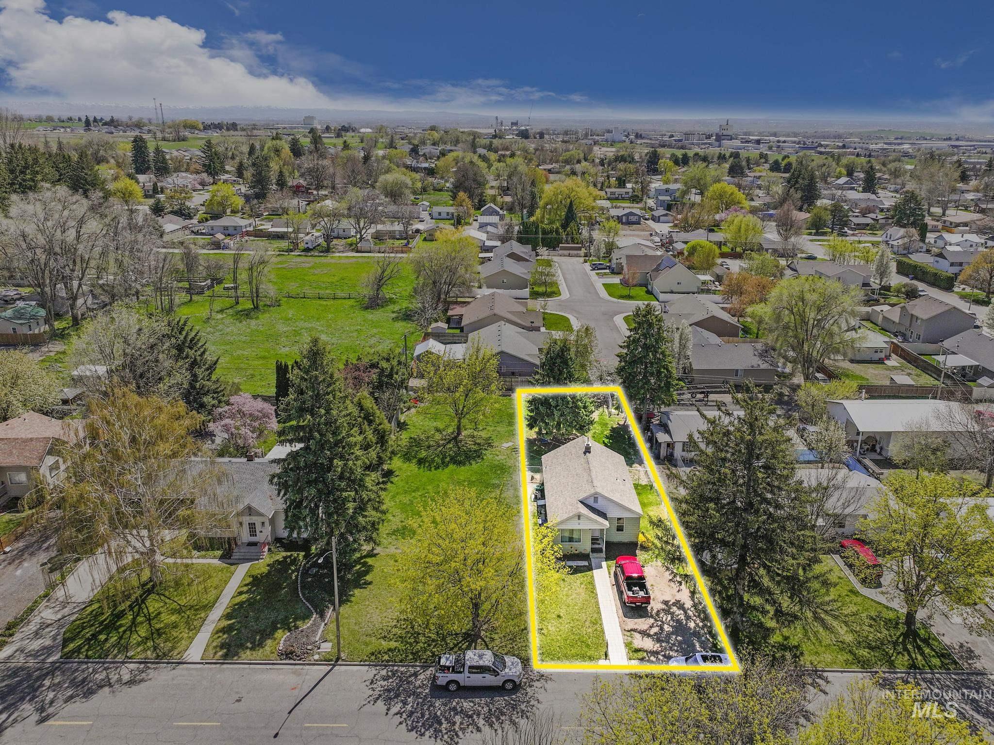 521 E Ave D, Jerome, Idaho 83338, 2 Bedrooms, 1 Bathroom, Residential For Sale, Price $265,000, 98984845