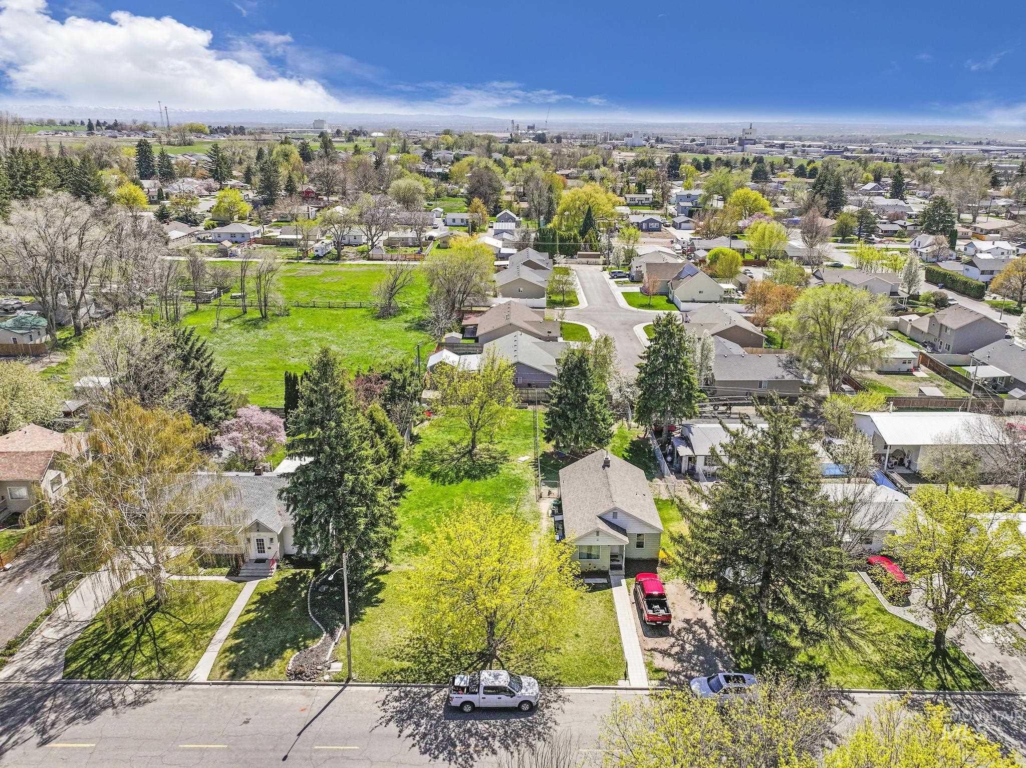 521 E Ave D, Jerome, Idaho 83338, 2 Bedrooms, 1 Bathroom, Residential For Sale, Price $265,000, 98984845