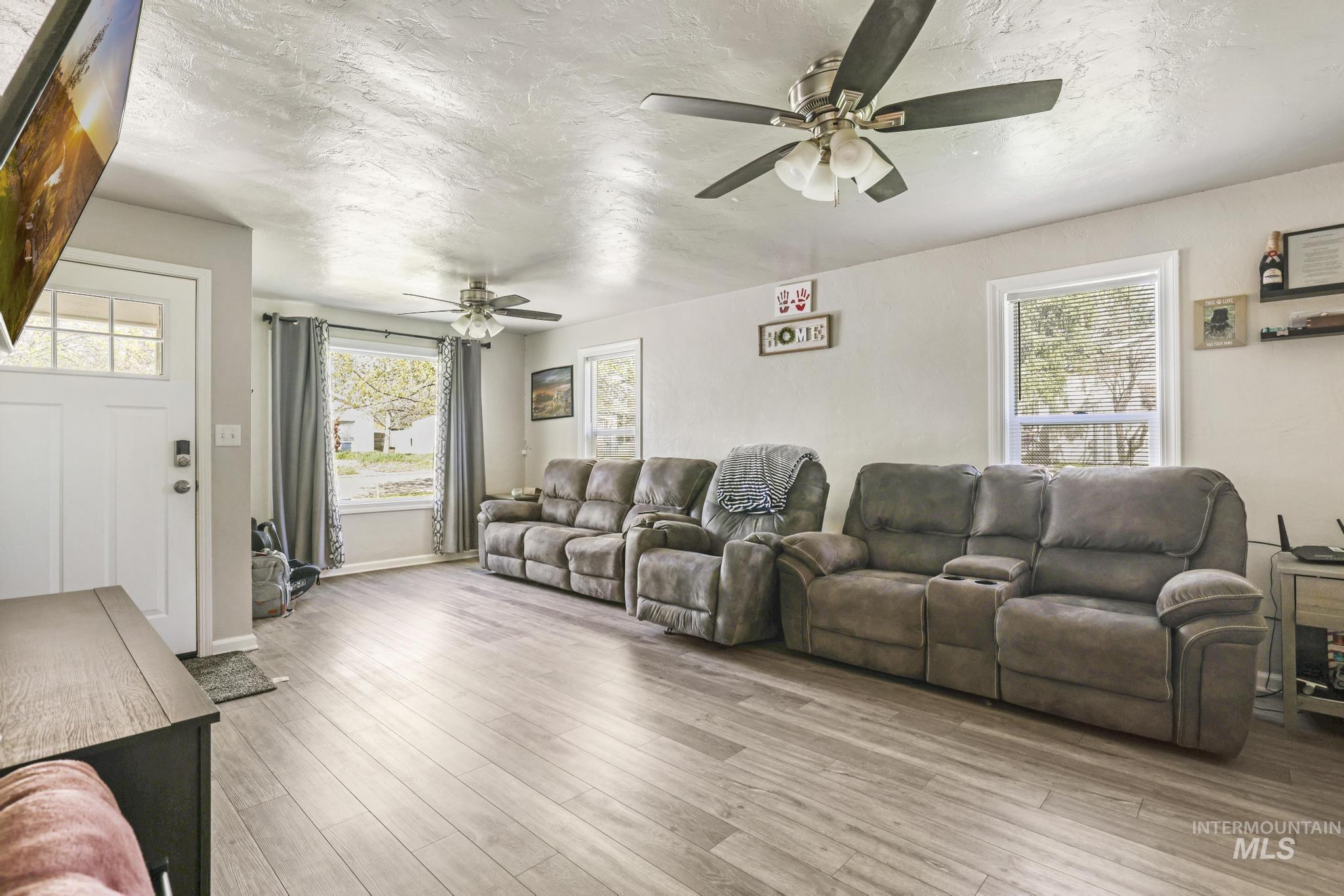 521 E Ave D, Jerome, Idaho 83338, 2 Bedrooms, 1 Bathroom, Residential For Sale, Price $265,000, 98984845