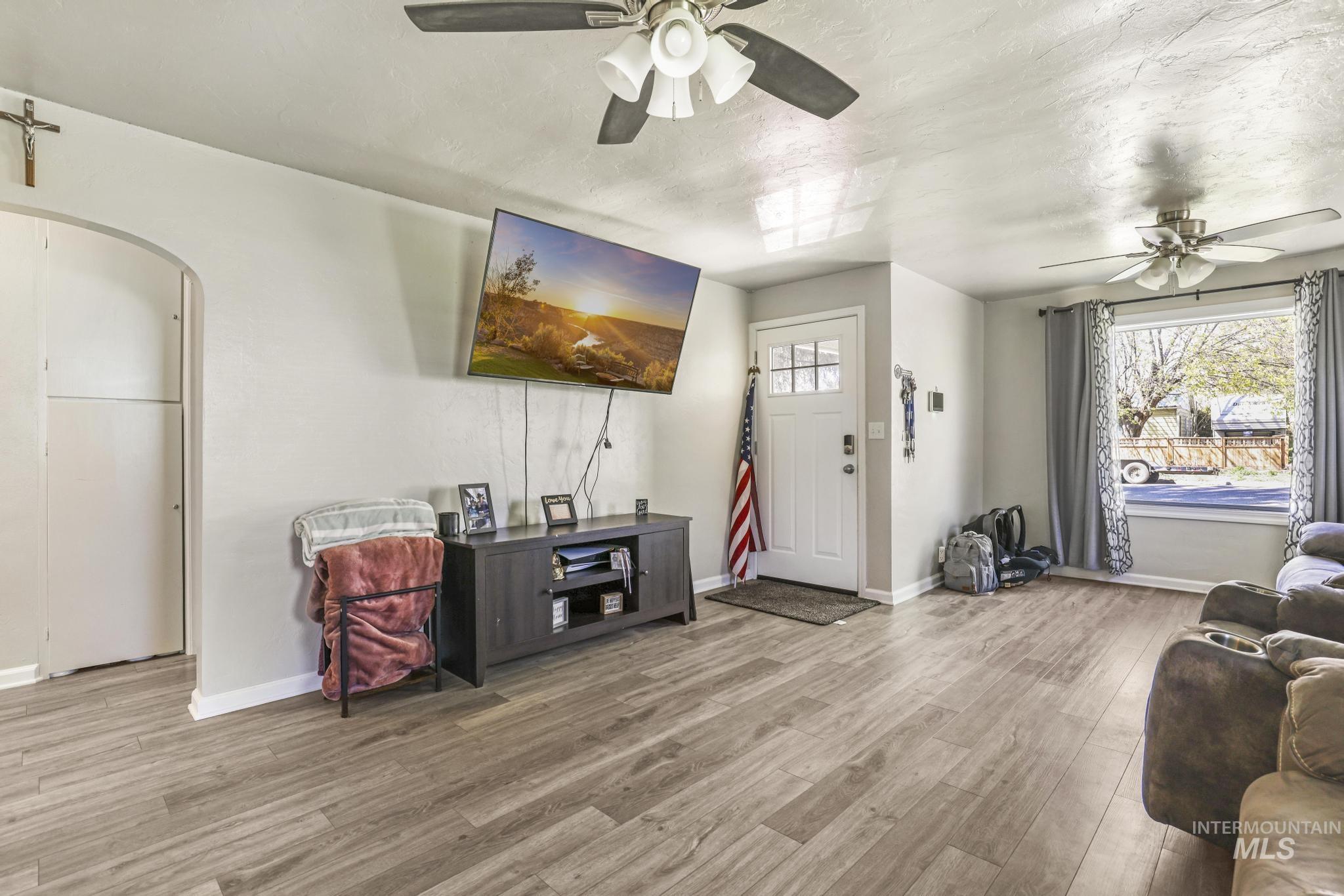 521 E Ave D, Jerome, Idaho 83338, 2 Bedrooms, 1 Bathroom, Residential For Sale, Price $265,000, 98984845