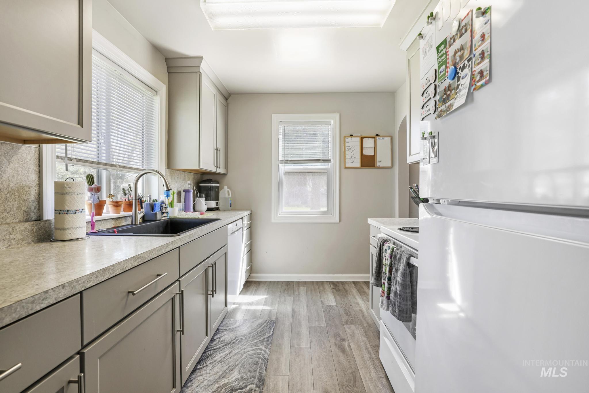 521 E Ave D, Jerome, Idaho 83338, 2 Bedrooms, 1 Bathroom, Residential For Sale, Price $265,000, 98984845