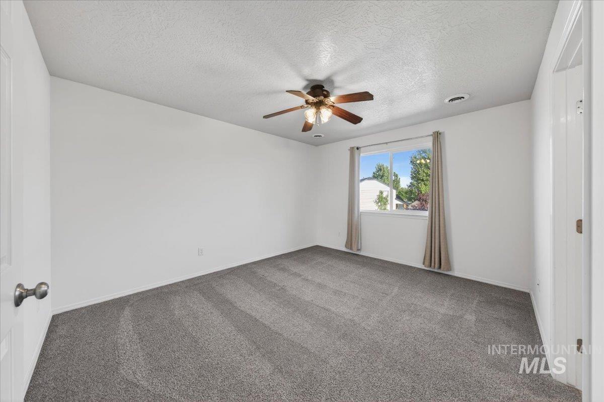 17095 N Freeman Ct, Nampa, Idaho 83687, 5 Bedrooms, 2.5 Bathrooms, Residential For Sale, Price $415,000, 98984847