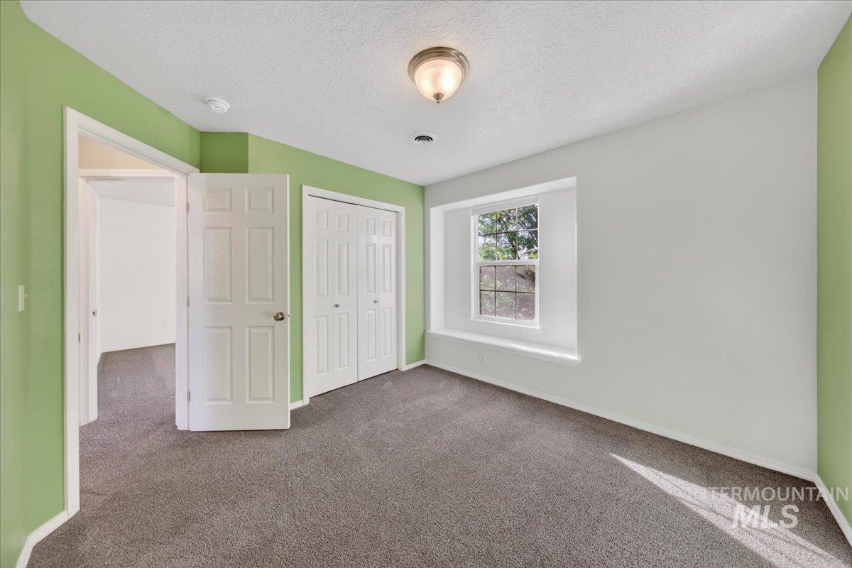 17095 N Freeman Ct, Nampa, Idaho 83687, 5 Bedrooms, 2.5 Bathrooms, Residential For Sale, Price $415,000, 98984847