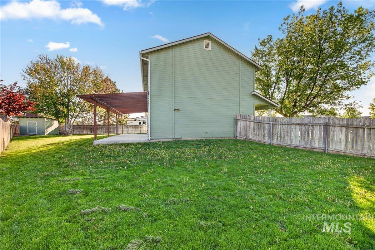 17095 N Freeman Ct, Nampa, Idaho 83687, 5 Bedrooms, 2.5 Bathrooms, Residential For Sale, Price $415,000, 98984847