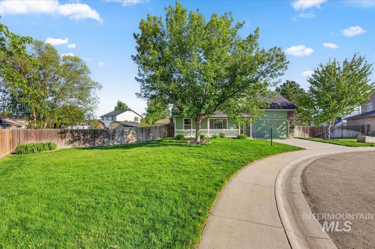 17095 N Freeman Ct, Nampa, Idaho 83687, 5 Bedrooms, 2.5 Bathrooms, Residential For Sale, Price $415,000, 98984847