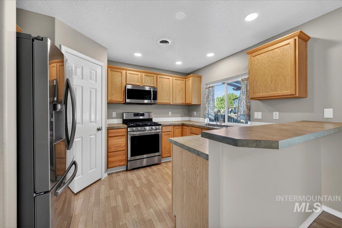 17095 N Freeman Ct, Nampa, Idaho 83687, 5 Bedrooms, 2.5 Bathrooms, Residential For Sale, Price $415,000, 98984847