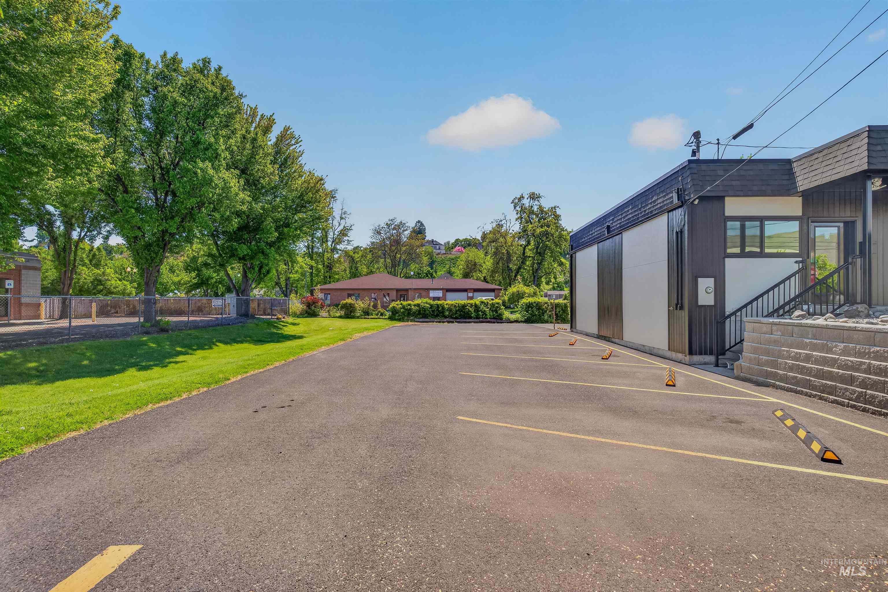 1132 Idaho St, Lewiston, Idaho 83501, Business/Commercial For Sale, Price $499,900,MLS 98984852