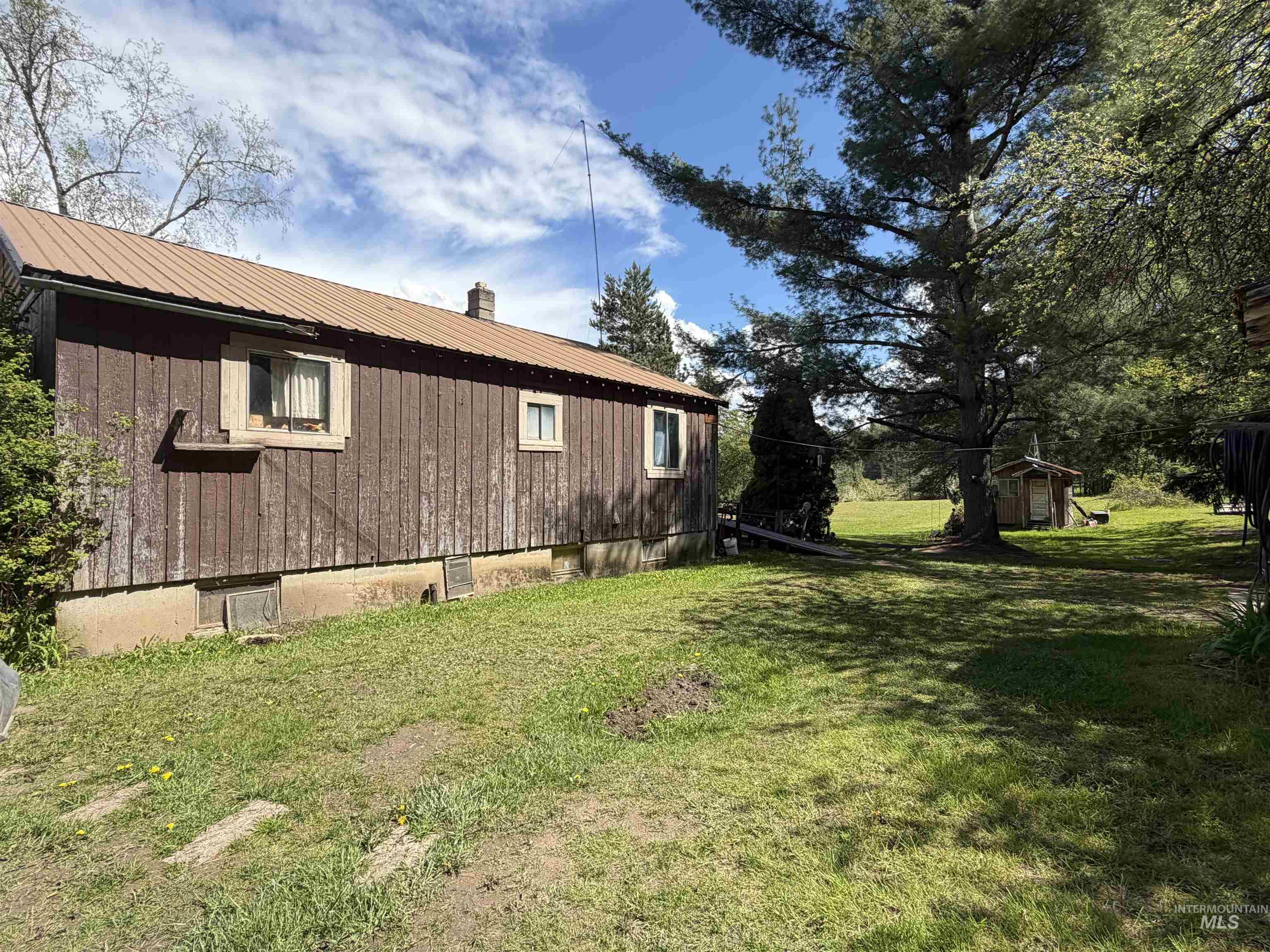 1238 O'Brien Road, Orofino, Idaho 83544, 6 Bedrooms, 2 Bathrooms, Residential For Sale, Price $330,000, 98984853