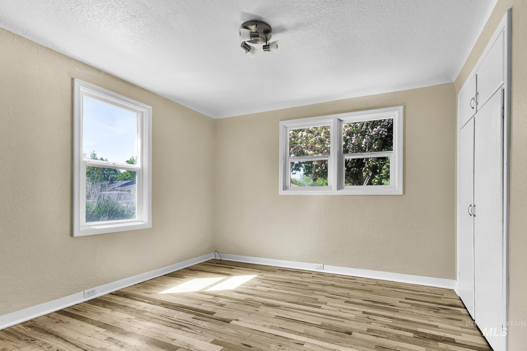 4813 W Edson, Boise, Idaho 83705, 2 Bedrooms, 1 Bathroom, Residential For Sale, Price $365,000, 98984856