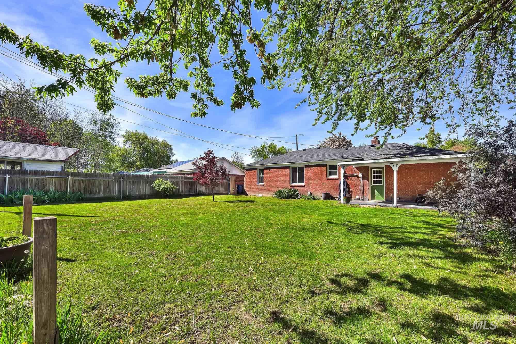 4813 W Edson, Boise, Idaho 83705, 2 Bedrooms, 1 Bathroom, Residential For Sale, Price $365,000, 98984856
