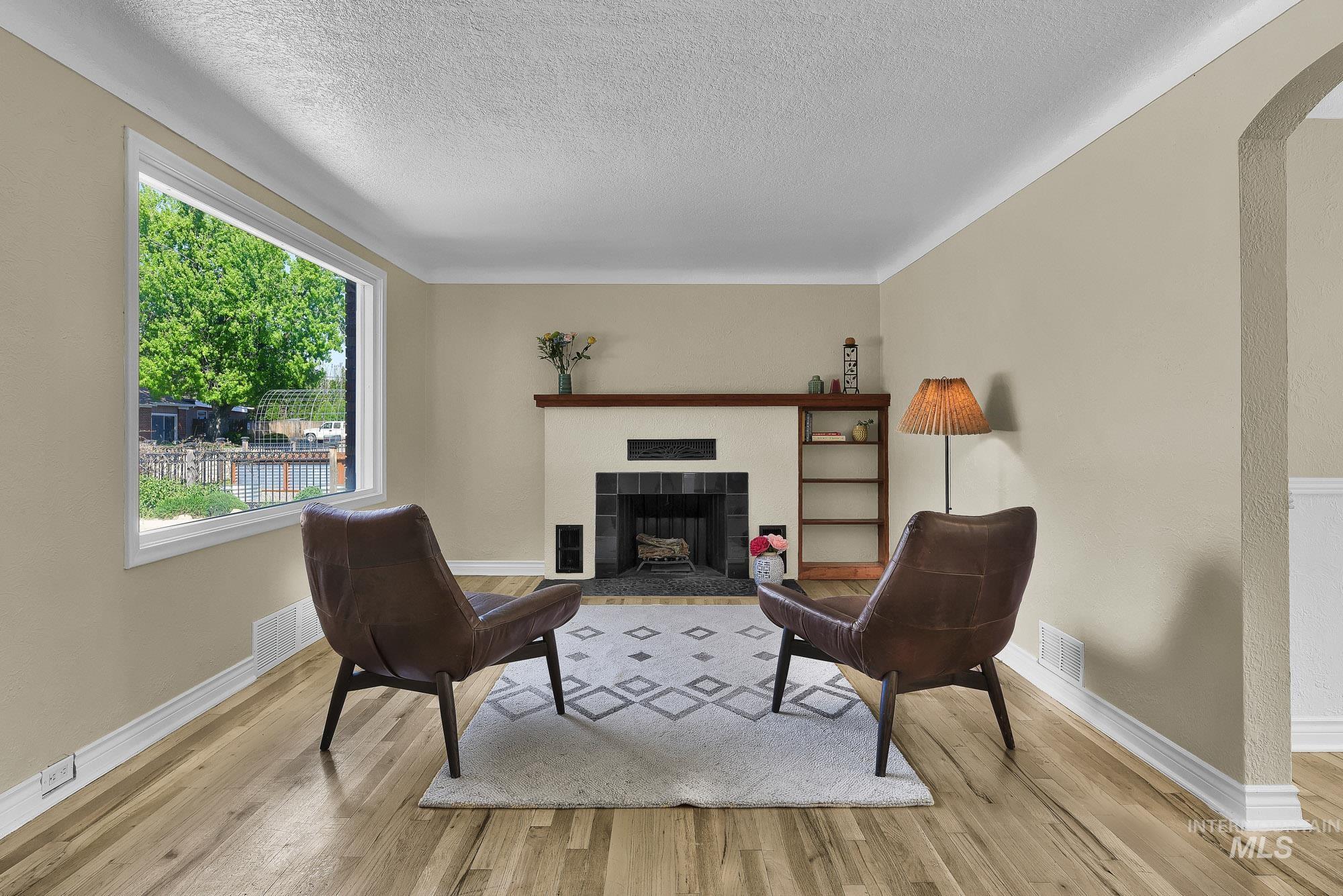 4813 W Edson, Boise, Idaho 83705, 2 Bedrooms, 1 Bathroom, Residential For Sale, Price $365,000, 98984856