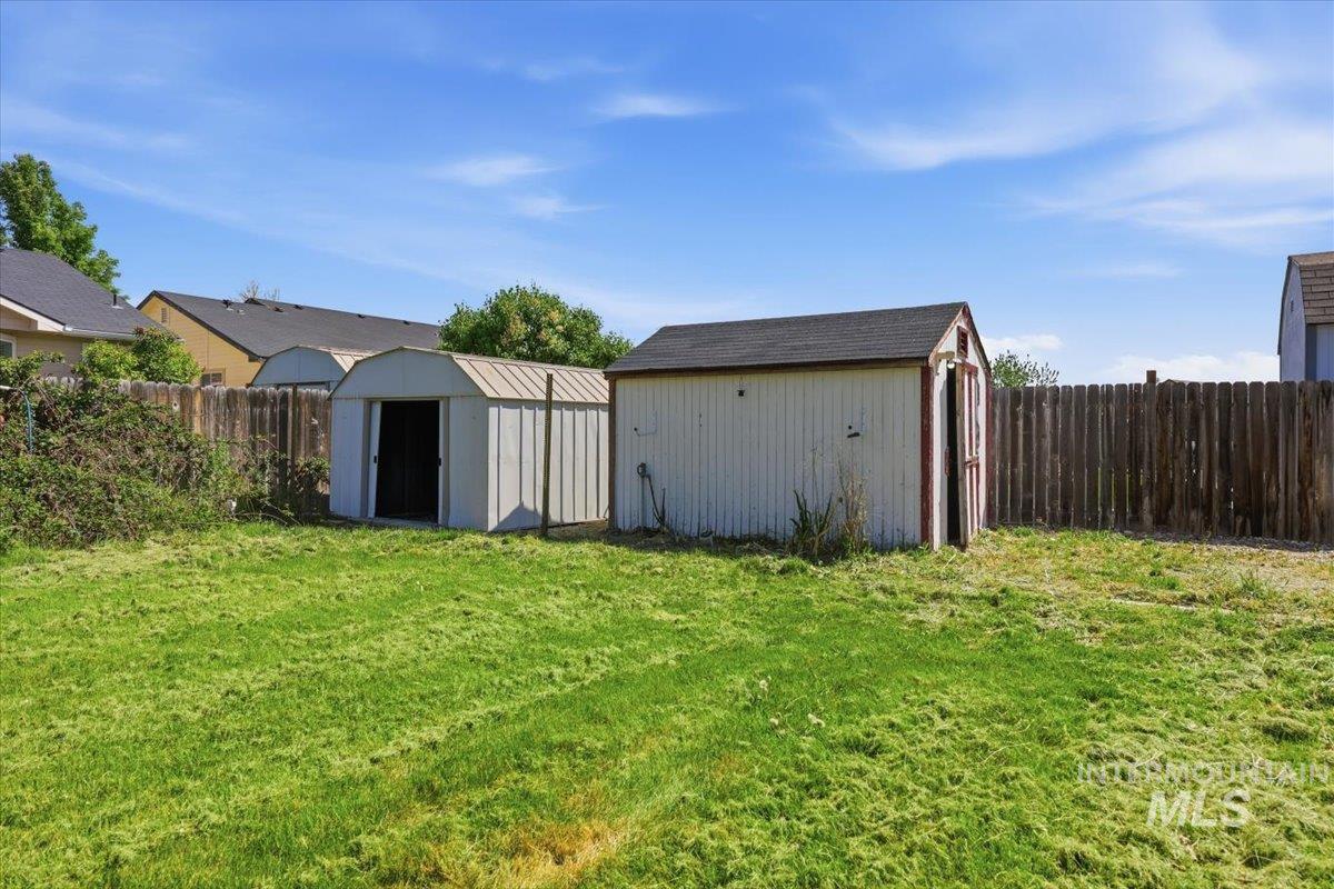 730 W Sunwood Ct, Kuna, Idaho 83634-2345, 3 Bedrooms, 2 Bathrooms, Residential For Sale, Price $365,000, 98984857