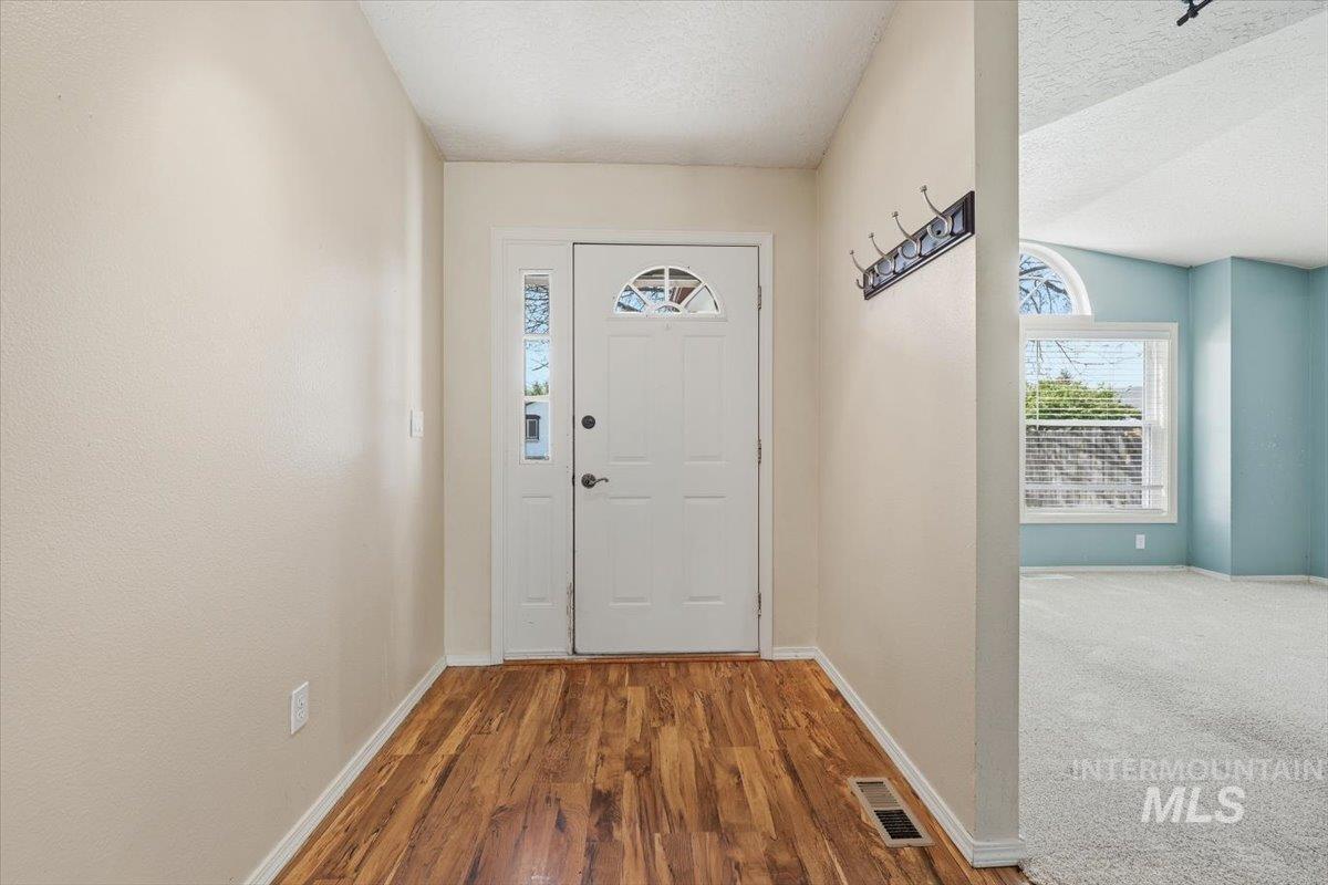 730 W Sunwood Ct, Kuna, Idaho 83634-2345, 3 Bedrooms, 2 Bathrooms, Residential For Sale, Price $365,000, 98984857