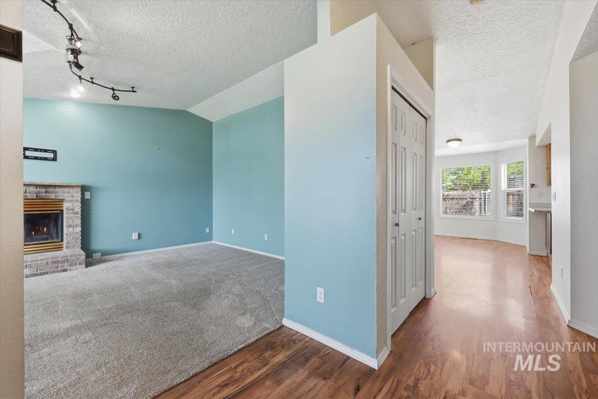 730 W Sunwood Ct, Kuna, Idaho 83634-2345, 3 Bedrooms, 2 Bathrooms, Residential For Sale, Price $365,000, 98984857