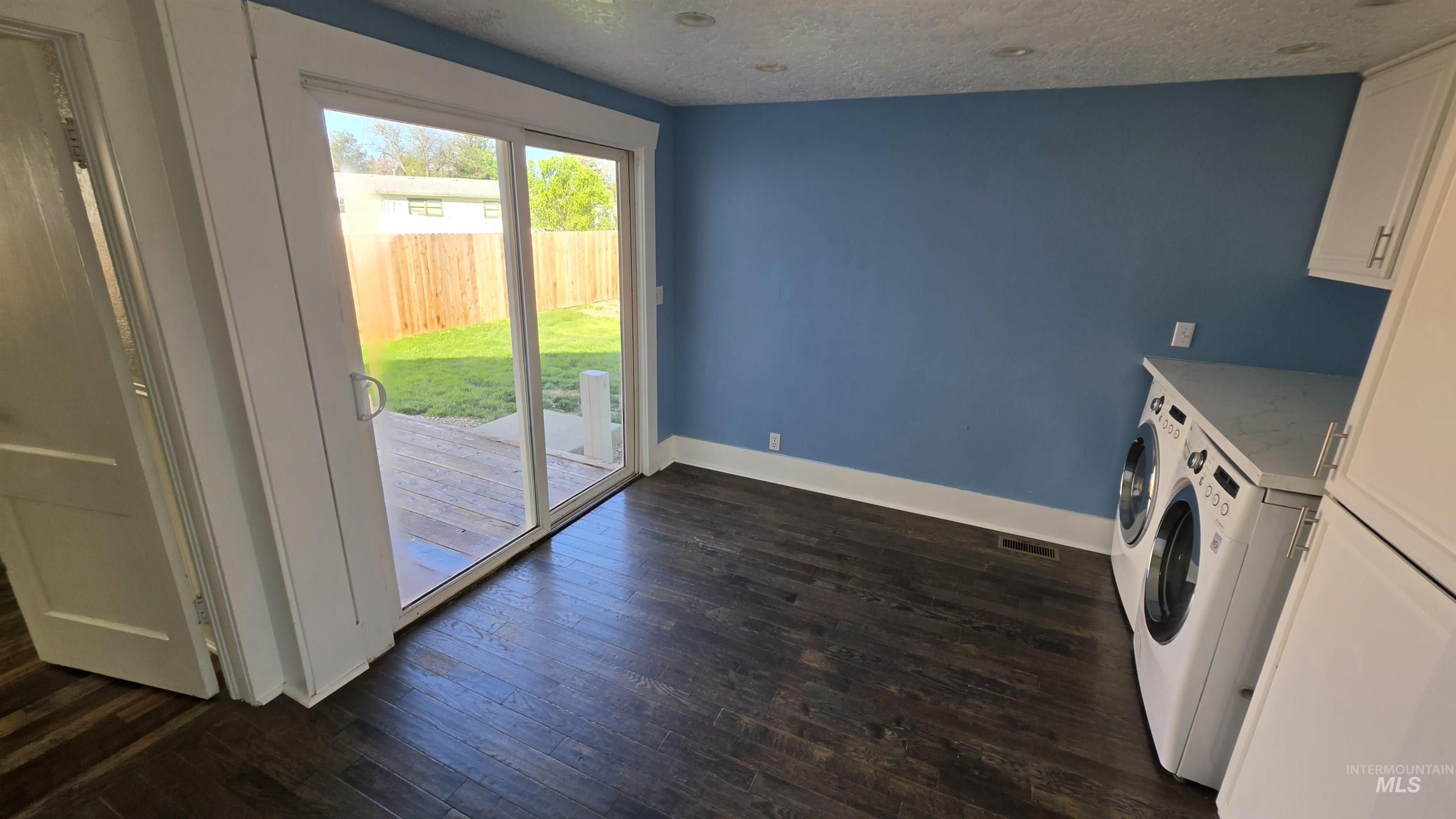 613 8TH ST. S., Nampa, Idaho 83651, 2 Bedrooms, 1 Bathroom, Residential For Sale, Price $325,900,MLS 98984859