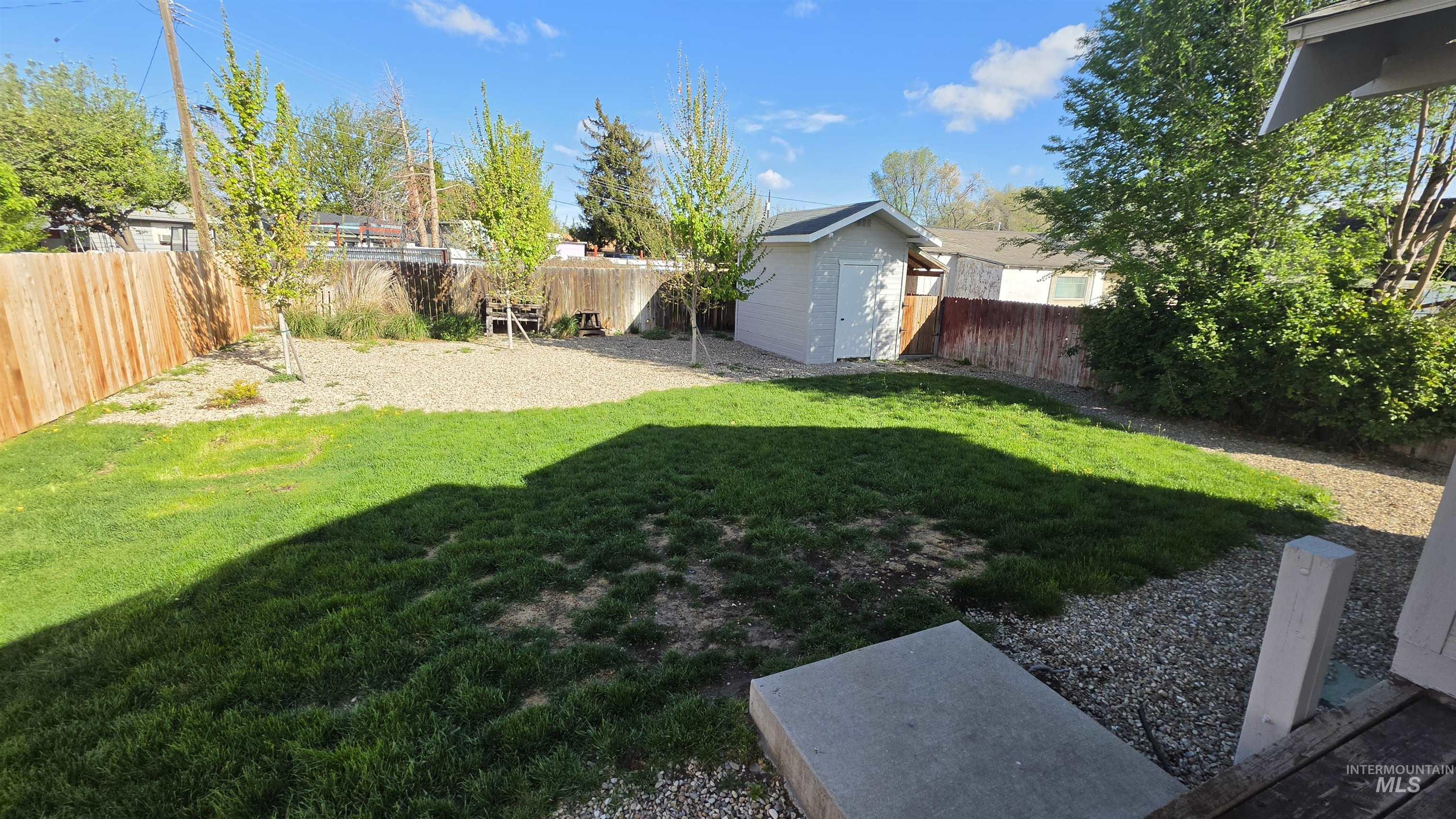 613 8TH ST. S., Nampa, Idaho 83651, 2 Bedrooms, 1 Bathroom, Residential For Sale, Price $325,900,MLS 98984859