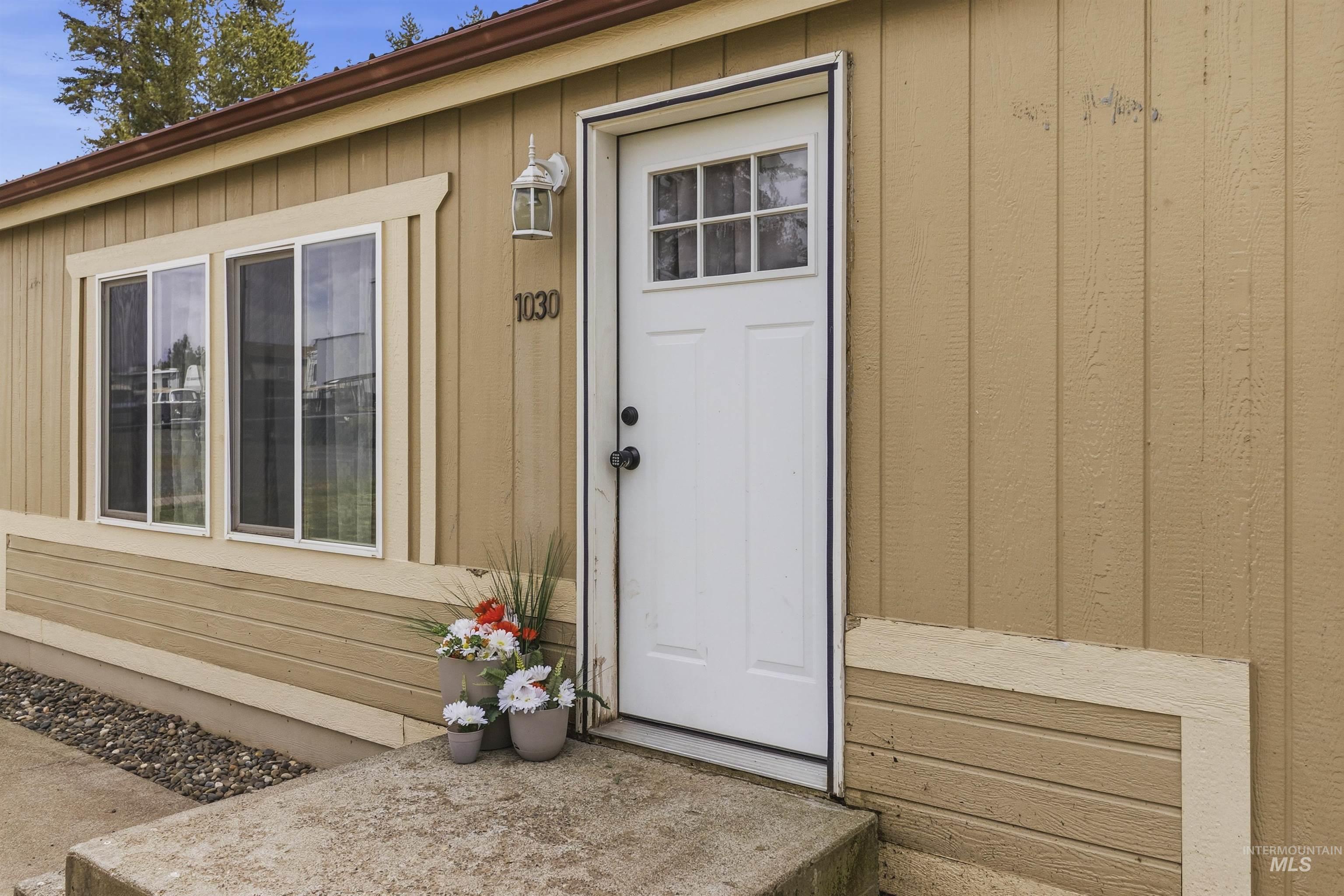 1030 Helmer Ln, Deary, Idaho 83823, 3 Bedrooms, 2 Bathrooms, Residential For Sale, Price $259,000,MLS 98984865