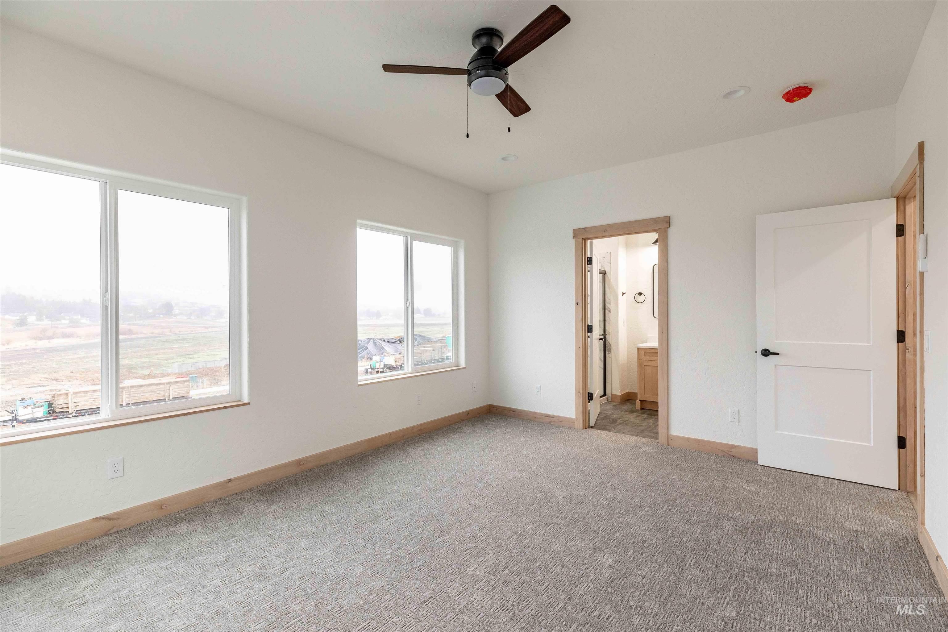 1215 Edington Ave, Moscow, Idaho 83834, 3 Bedrooms, 3 Bathrooms, Residential For Sale, Price $475,000,MLS 98984866