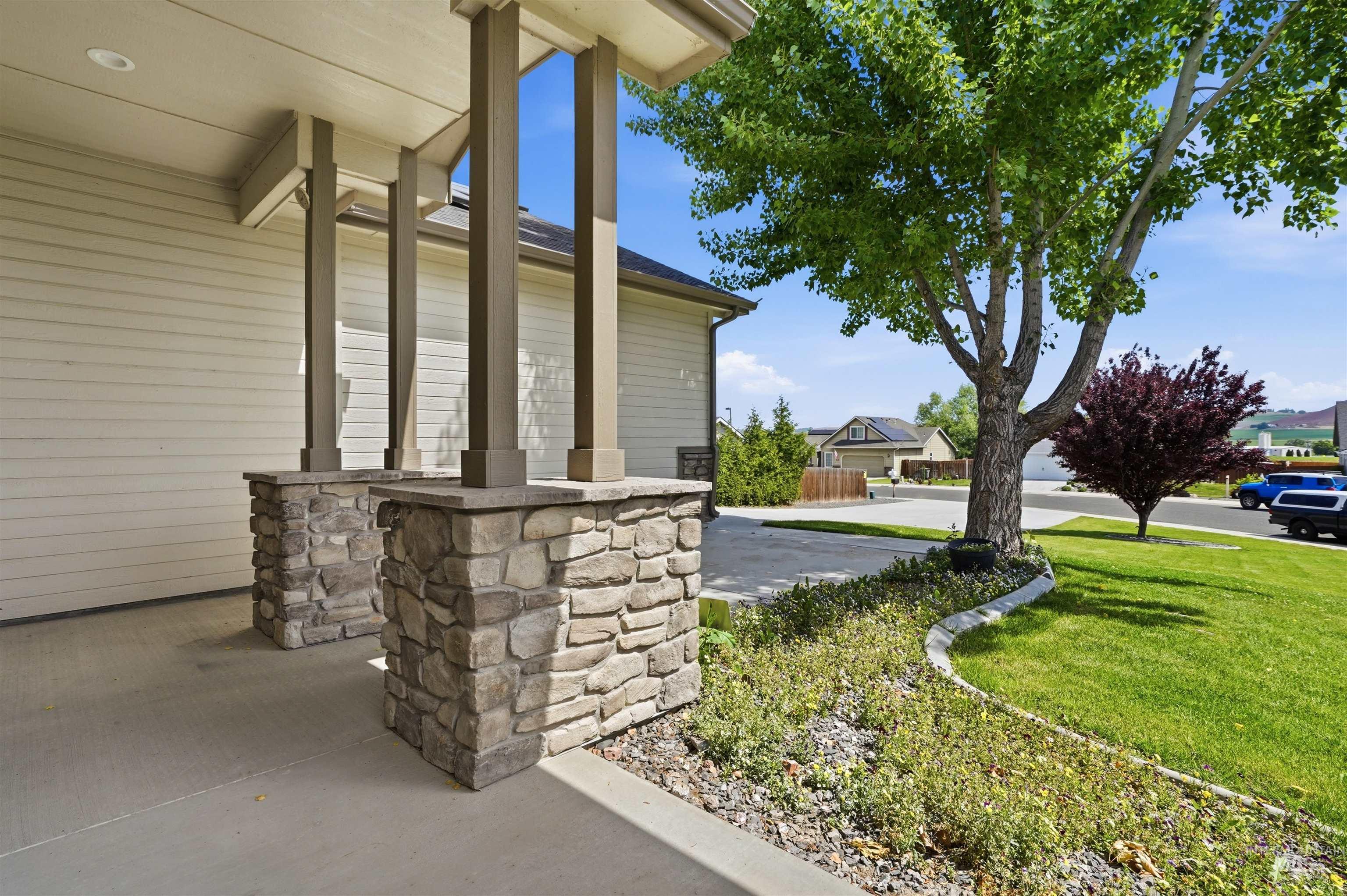533 Morning Dove Way, Marsing, Idaho 83639, 3 Bedrooms, 2 Bathrooms, Residential For Sale, Price $442,000, 98984869