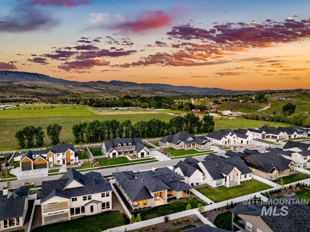 14227 N Hornbill Way, Boise, Idaho 83714, 3 Bedrooms, 2.5 Bathrooms, Residential For Sale, Price $1,299,900,MLS 98984870