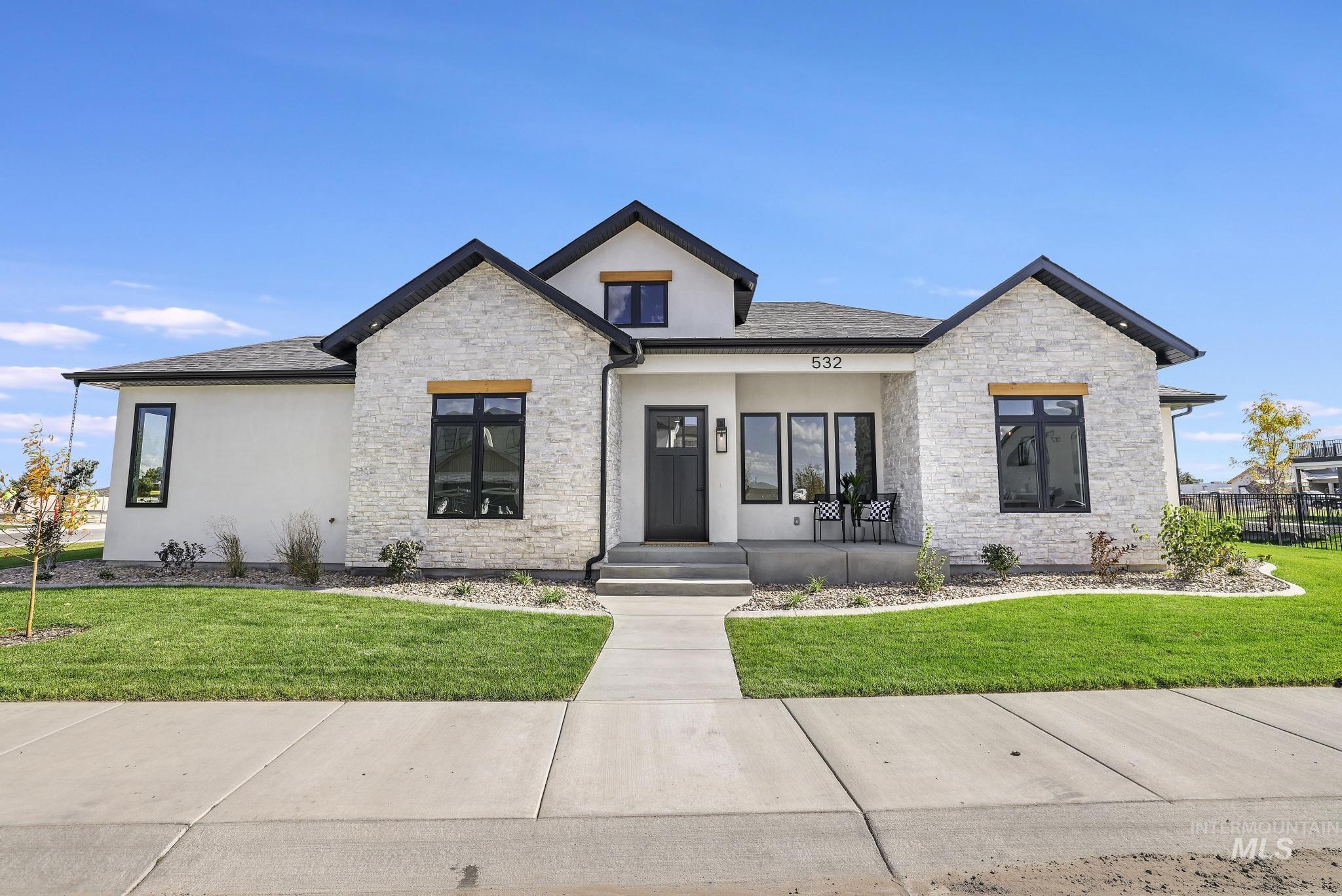 532 Canyon Falls, Twin Falls, Idaho 83301, 4 Bedrooms, 3 Bathrooms, Residential For Sale, Price $750,000,MLS 98984873