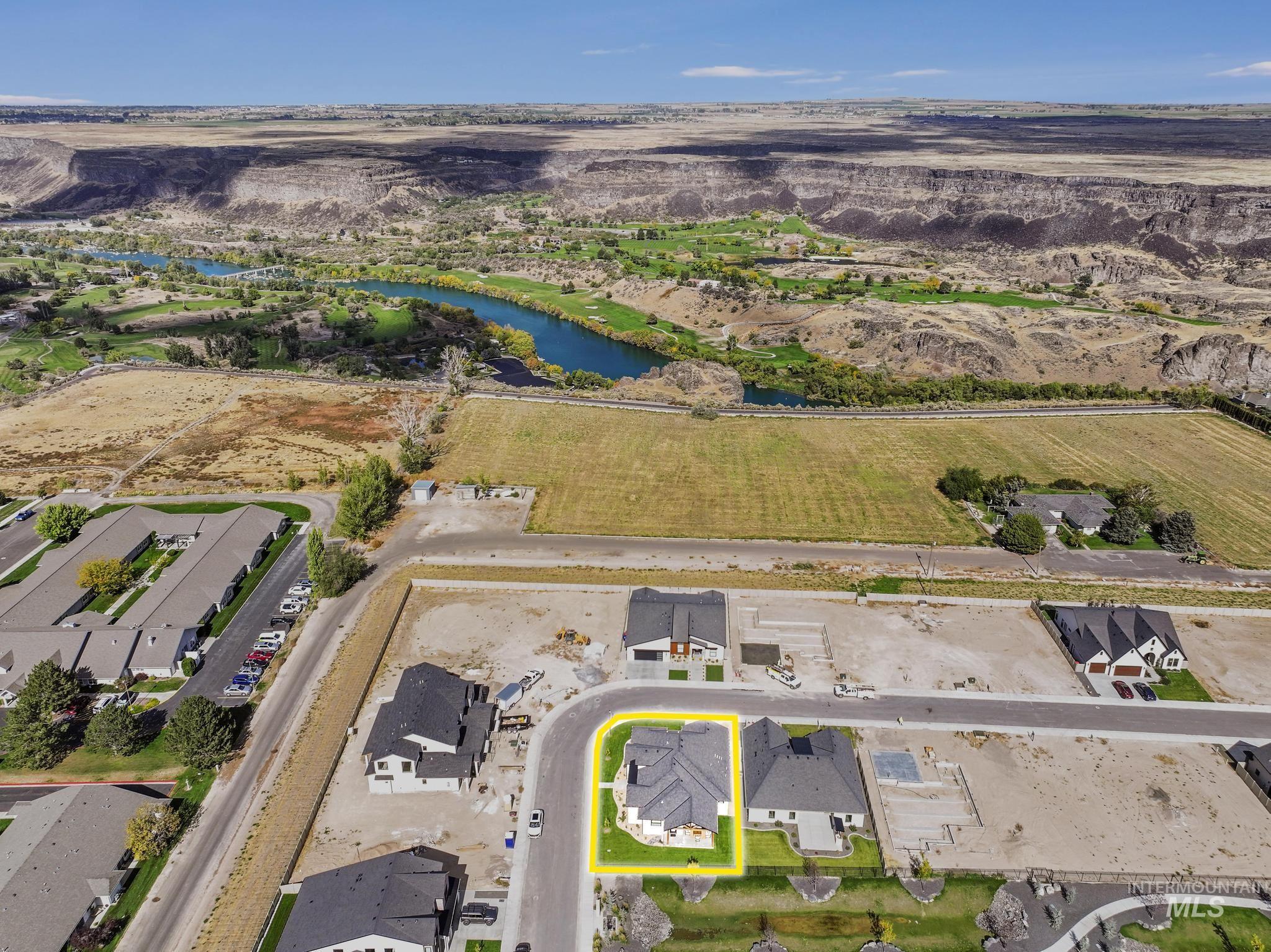 532 Canyon Falls, Twin Falls, Idaho 83301, 4 Bedrooms, 3 Bathrooms, Residential For Sale, Price $750,000,MLS 98984873