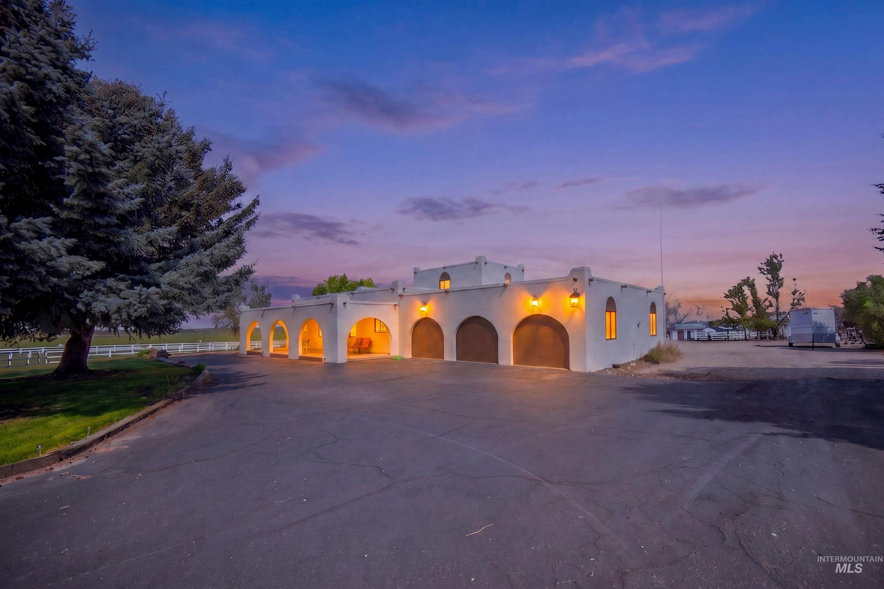 6144 E Deer Flat Road, Kuna, Idaho 83634, 3 Bedrooms, 2.5 Bathrooms, Residential For Sale, Price $1,100,000,MLS 98984875