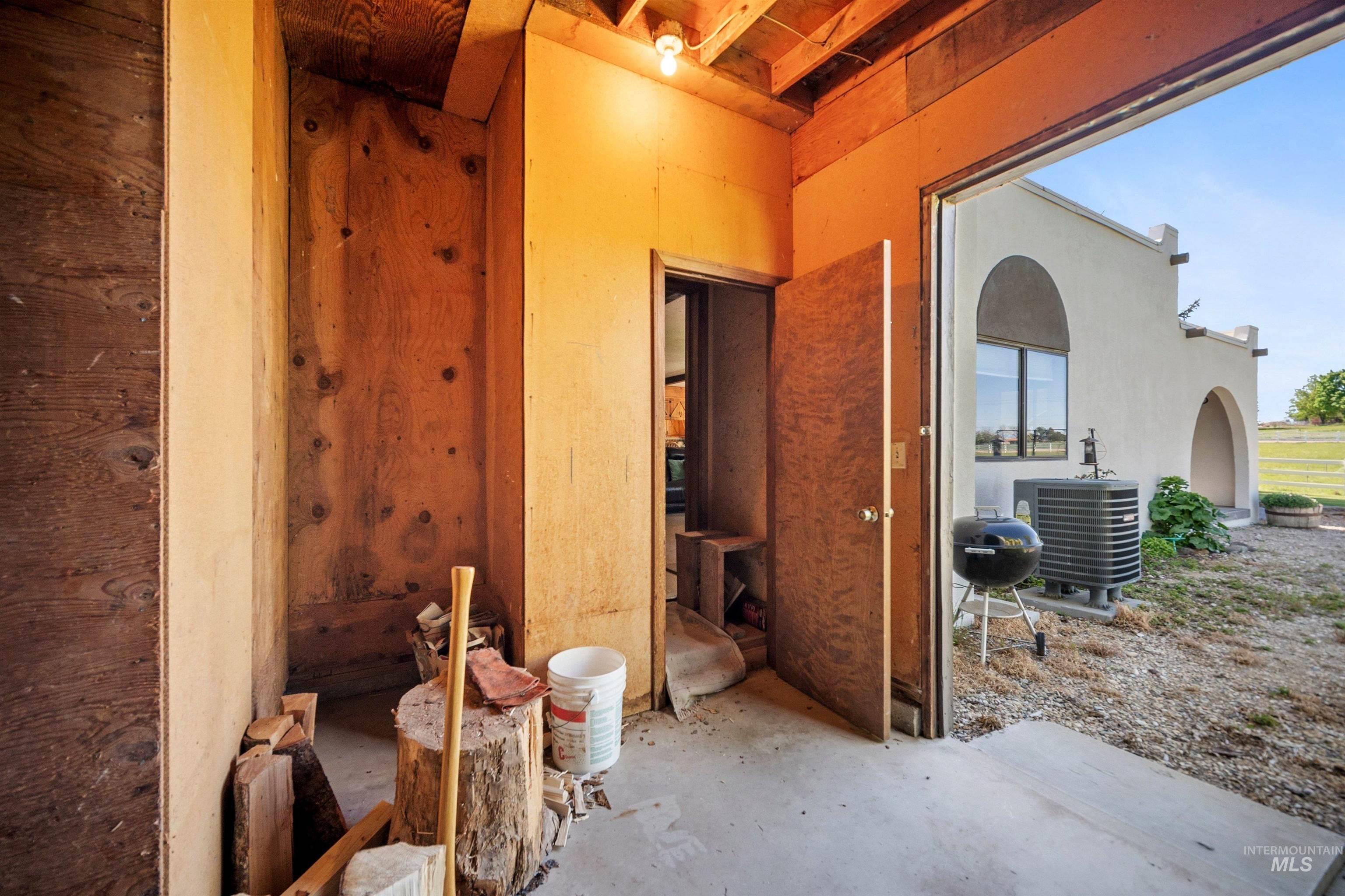 6144 E Deer Flat Road, Kuna, Idaho 83634, 3 Bedrooms, 2.5 Bathrooms, Residential For Sale, Price $1,100,000,MLS 98984875