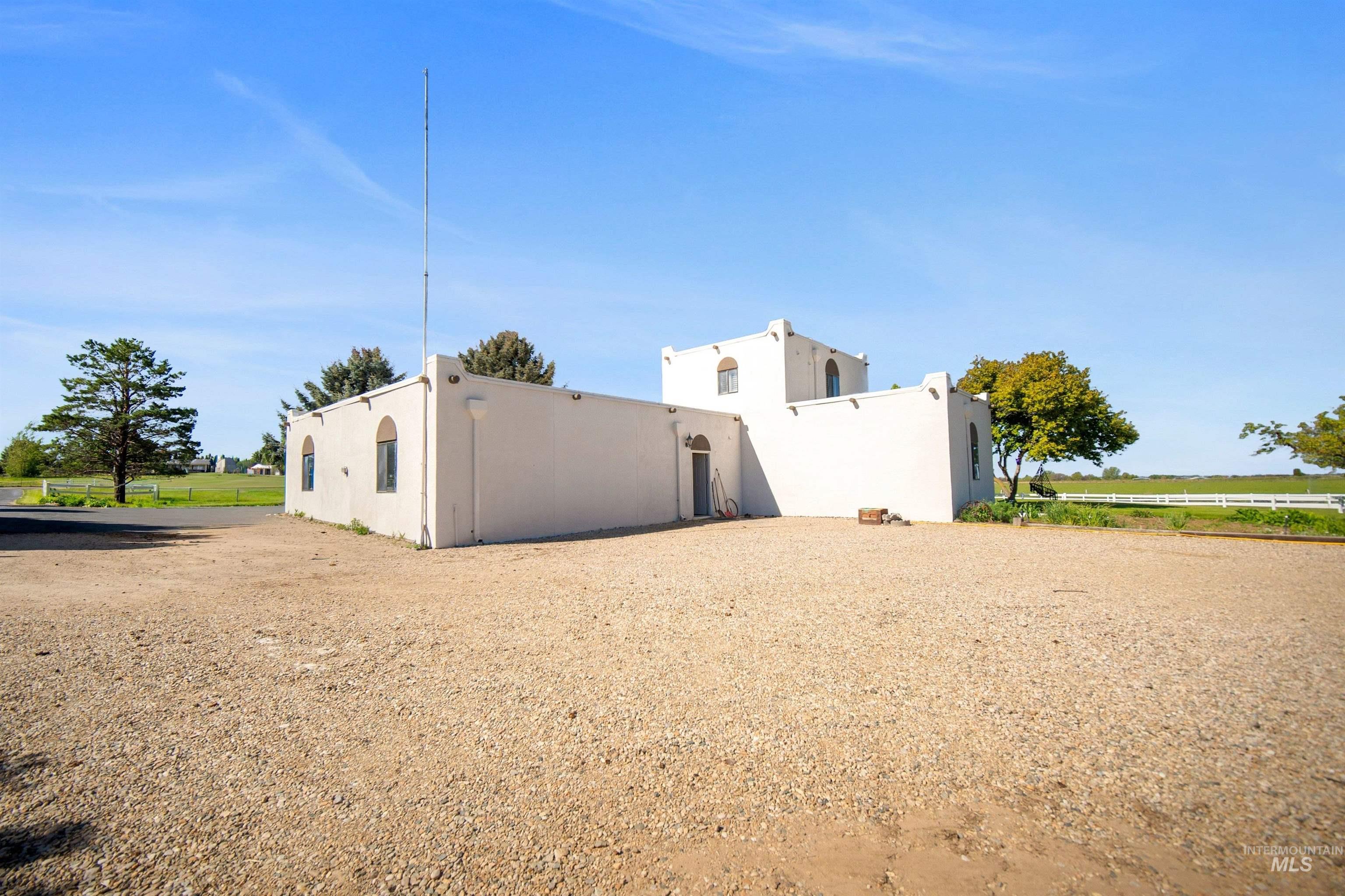 6144 E Deer Flat Road, Kuna, Idaho 83634, 3 Bedrooms, 2.5 Bathrooms, Residential For Sale, Price $1,100,000,MLS 98984875