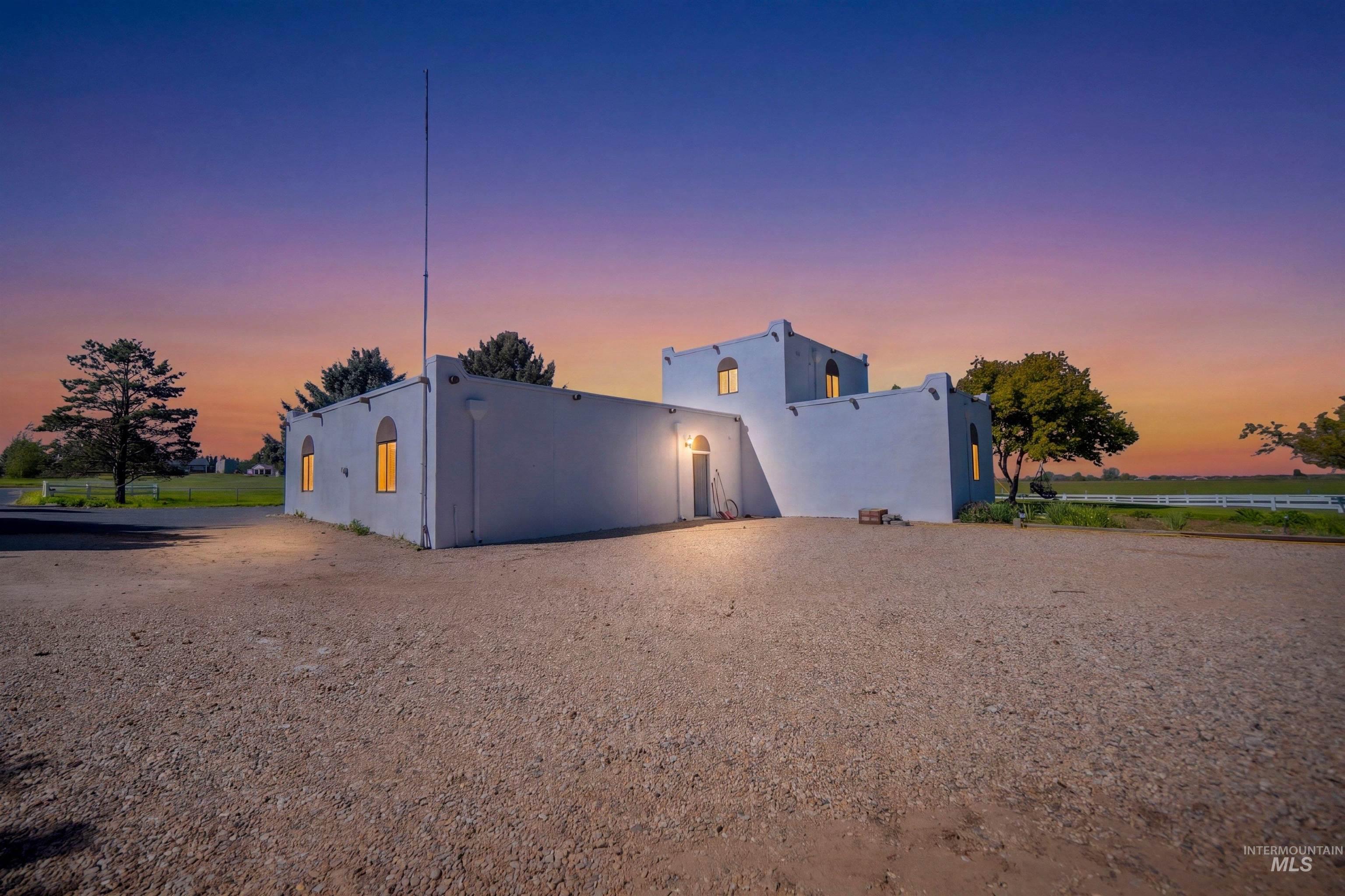 6144 E Deer Flat Road, Kuna, Idaho 83634, 3 Bedrooms, 2.5 Bathrooms, Residential For Sale, Price $1,100,000,MLS 98984875