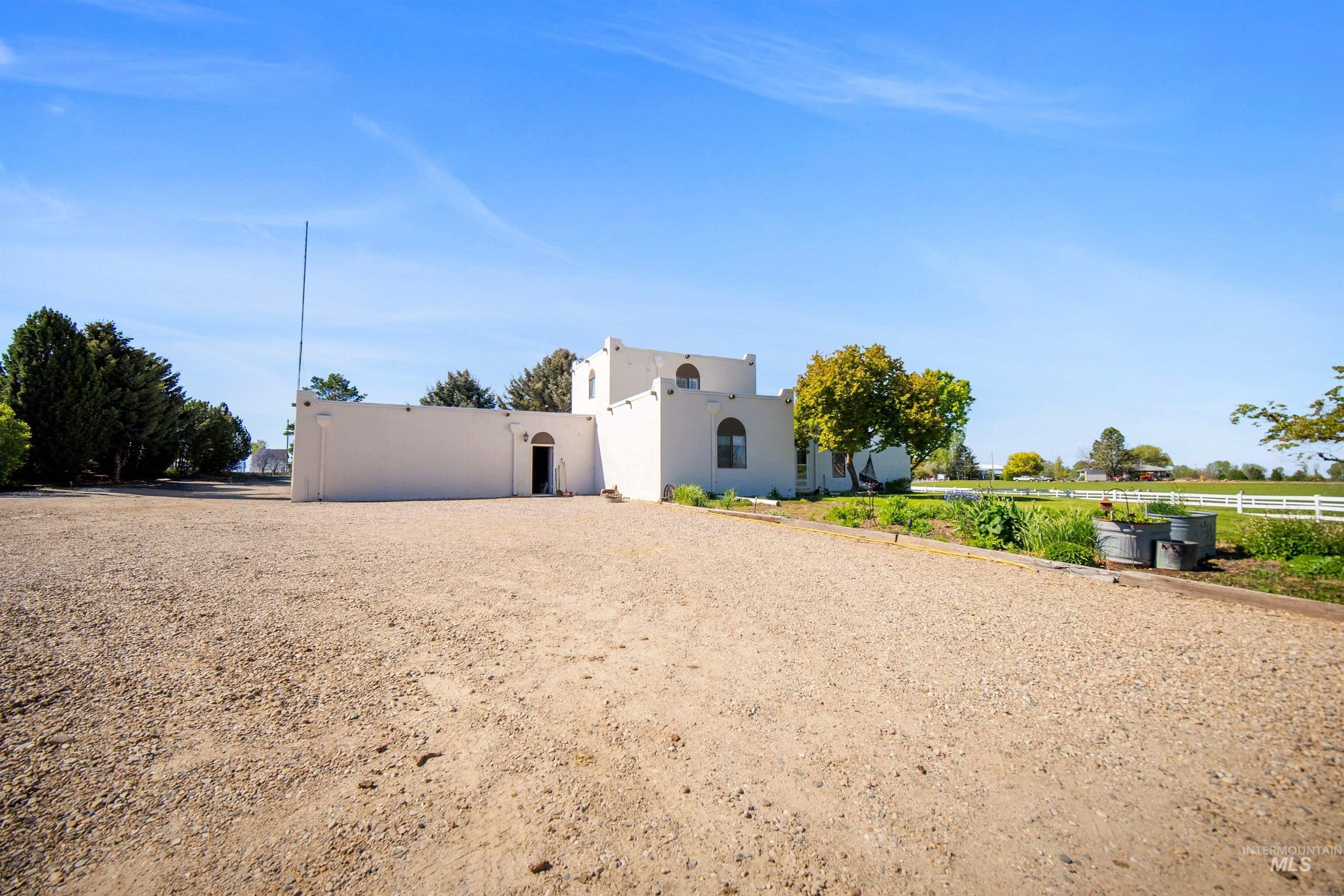 6144 E Deer Flat Road, Kuna, Idaho 83634, 3 Bedrooms, 2.5 Bathrooms, Residential For Sale, Price $1,100,000,MLS 98984875