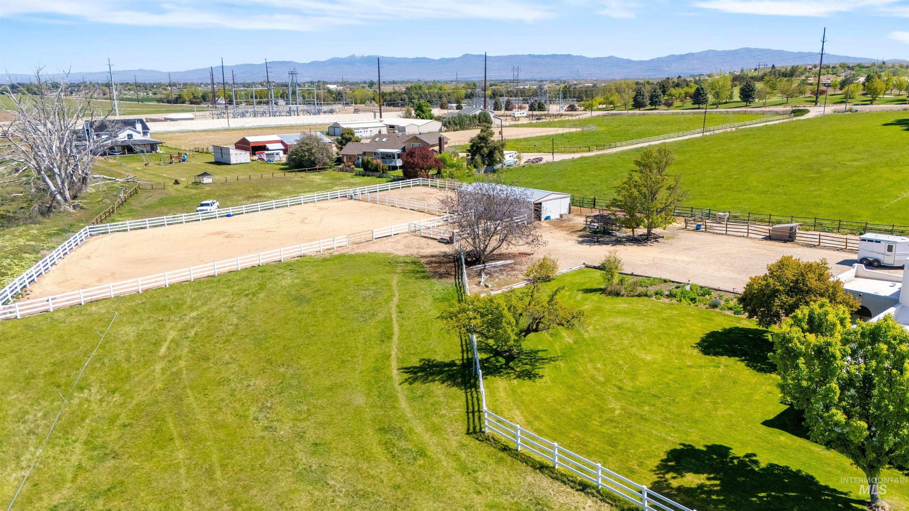 6144 E Deer Flat Road, Kuna, Idaho 83634, 3 Bedrooms, 2.5 Bathrooms, Residential For Sale, Price $959,900, 98984875