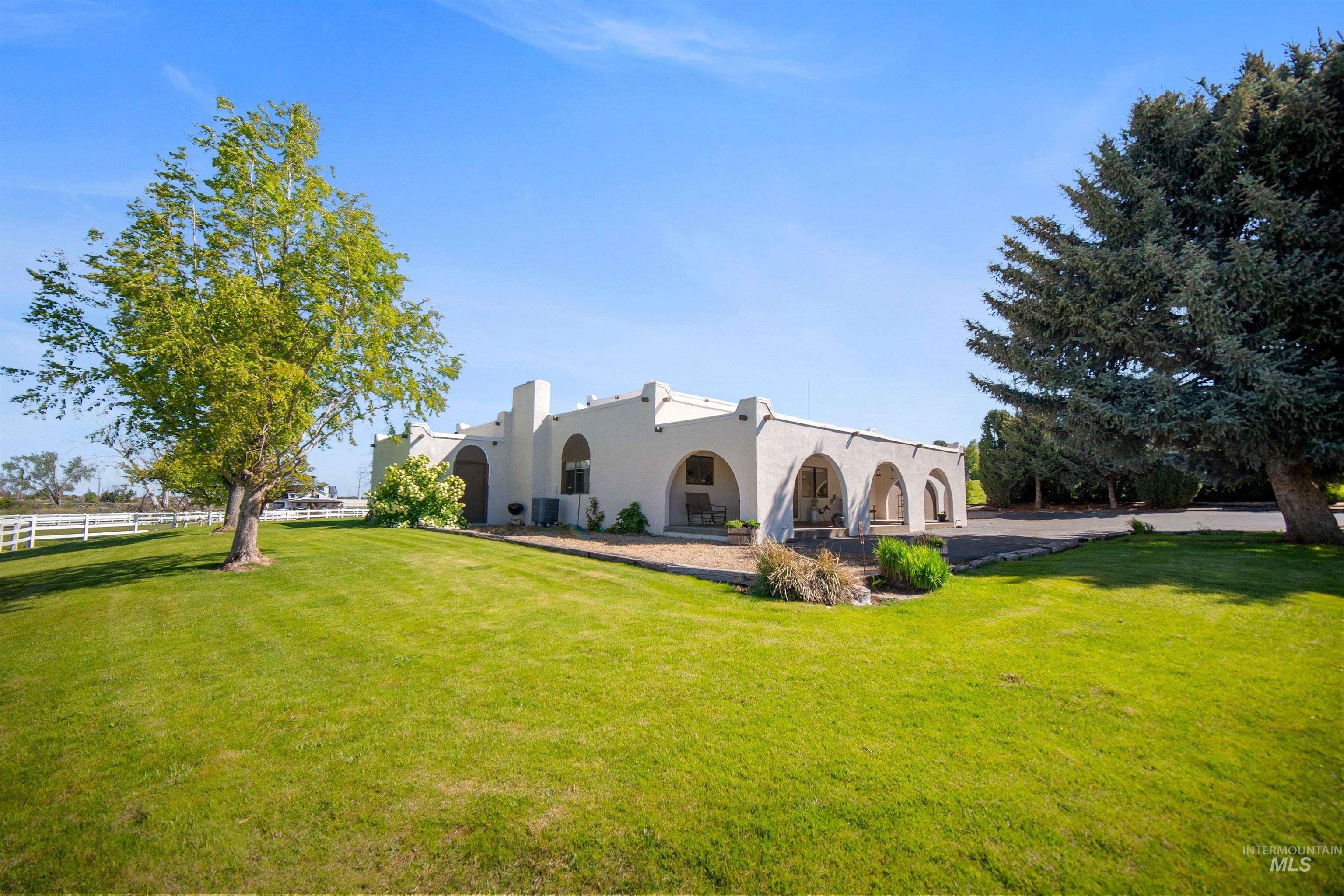 6144 E Deer Flat Road, Kuna, Idaho 83634, 3 Bedrooms, 2.5 Bathrooms, Residential For Sale, Price $1,100,000,MLS 98984875