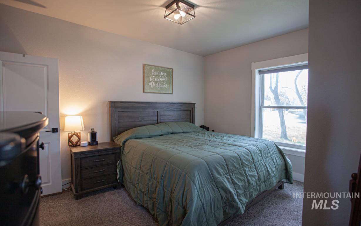 4800 W Franklin Rd, Boise, Idaho 83705, 4 Bedrooms, 2 Bathrooms, Residential For Sale, Price $514,900,MLS 98984877