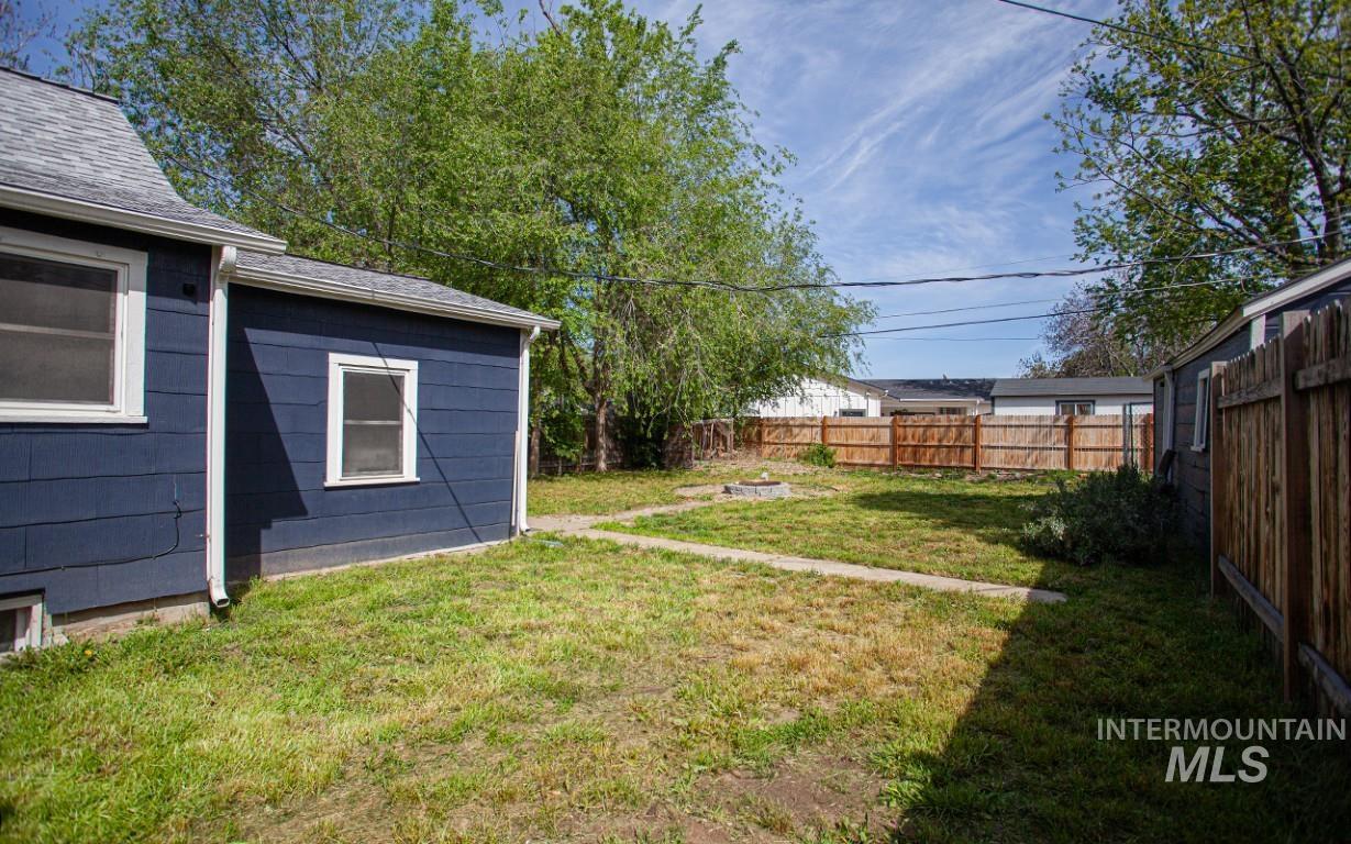 4800 W Franklin Rd, Boise, Idaho 83705, 4 Bedrooms, 2 Bathrooms, Residential For Sale, Price $514,900,MLS 98984877