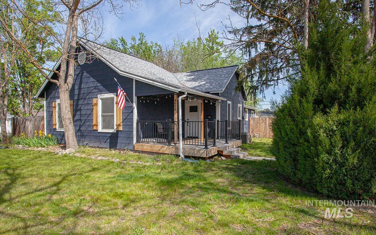 4800 W Franklin Rd, Boise, Idaho 83705, 4 Bedrooms, 2 Bathrooms, Residential For Sale, Price $514,900,MLS 98984877