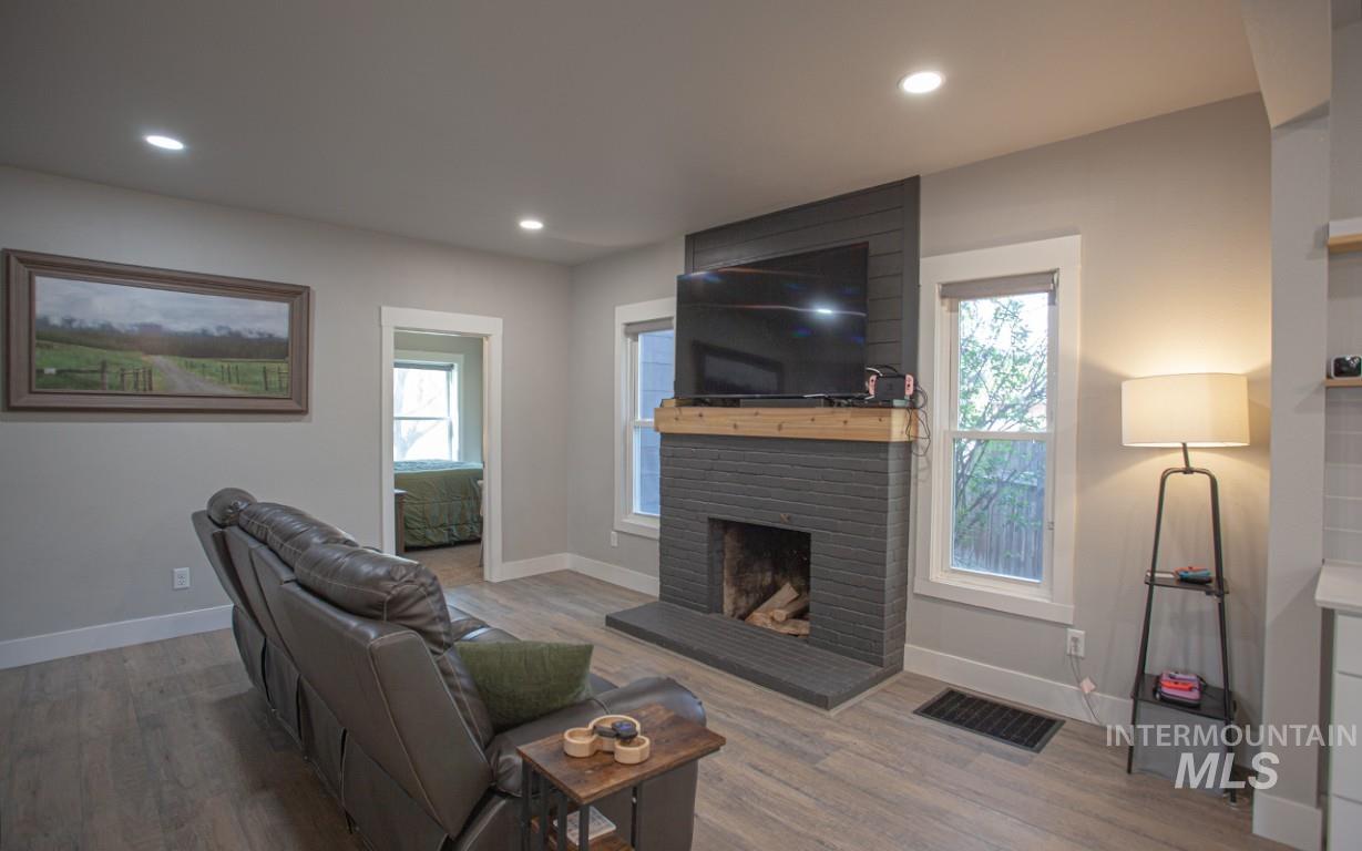 4800 W Franklin Rd, Boise, Idaho 83705, 4 Bedrooms, 2 Bathrooms, Residential For Sale, Price $514,900,MLS 98984877