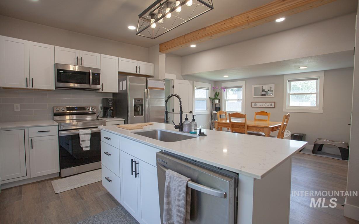 4800 W Franklin Rd, Boise, Idaho 83705, 4 Bedrooms, 2 Bathrooms, Residential For Sale, Price $514,900,MLS 98984877