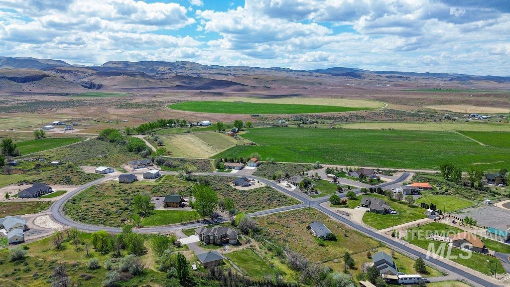 9119 Poplar Drive, Melba, Idaho 83641-4241, 3 Bedrooms, 2 Bathrooms, Residential For Sale, Price $749,999, 98984879