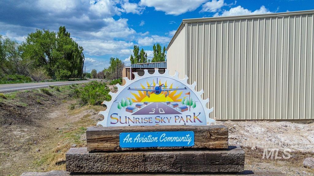 9119 Poplar Drive, Melba, Idaho 83641-4241, 3 Bedrooms, 2 Bathrooms, Residential For Sale, Price $749,999, 98984879